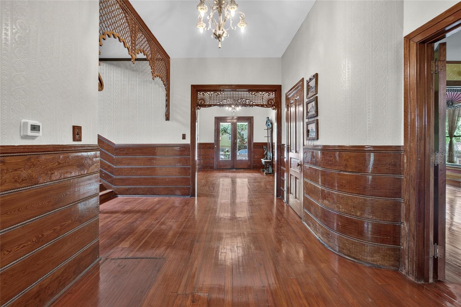 CREST VIEW - Residential