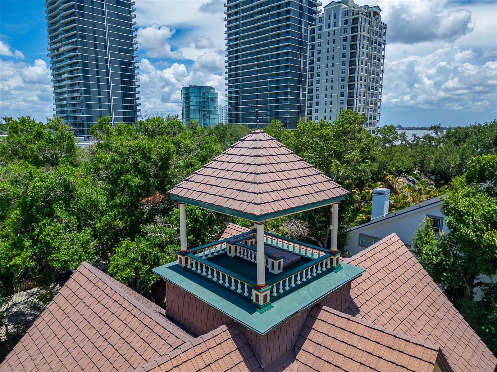 CREST VIEW - Residential