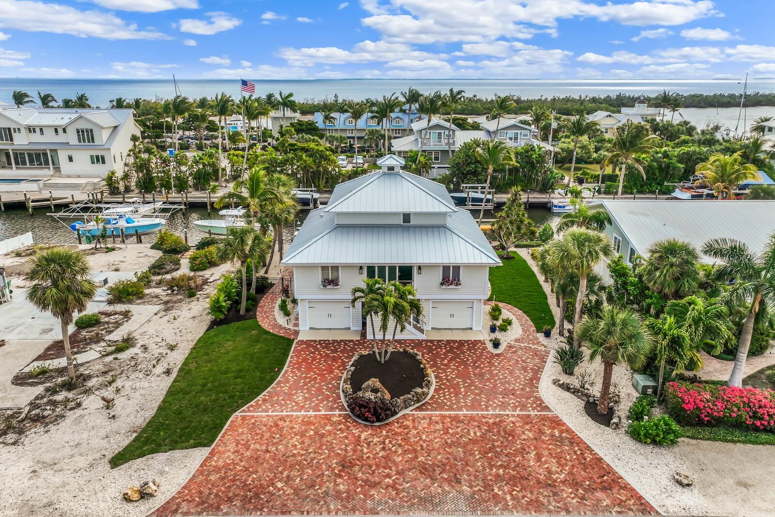 HARBOR DRIVE WATERWAYS - Residential
