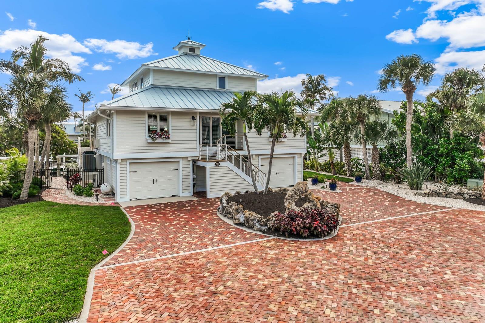 HARBOR DRIVE WATERWAYS - Residential