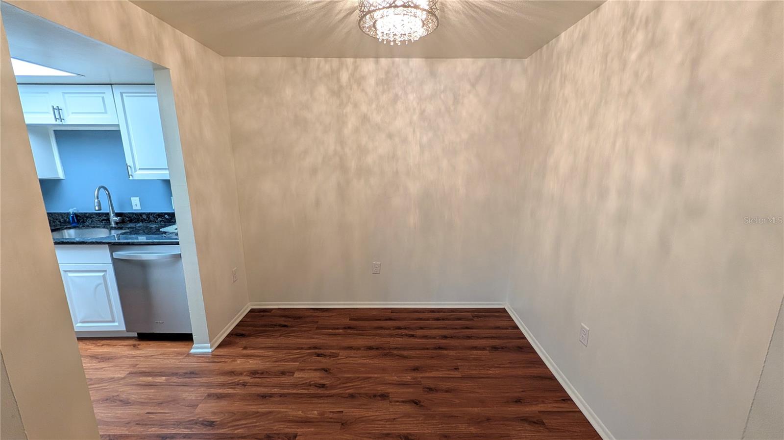 SANDLEWOOD CONDO - Residential