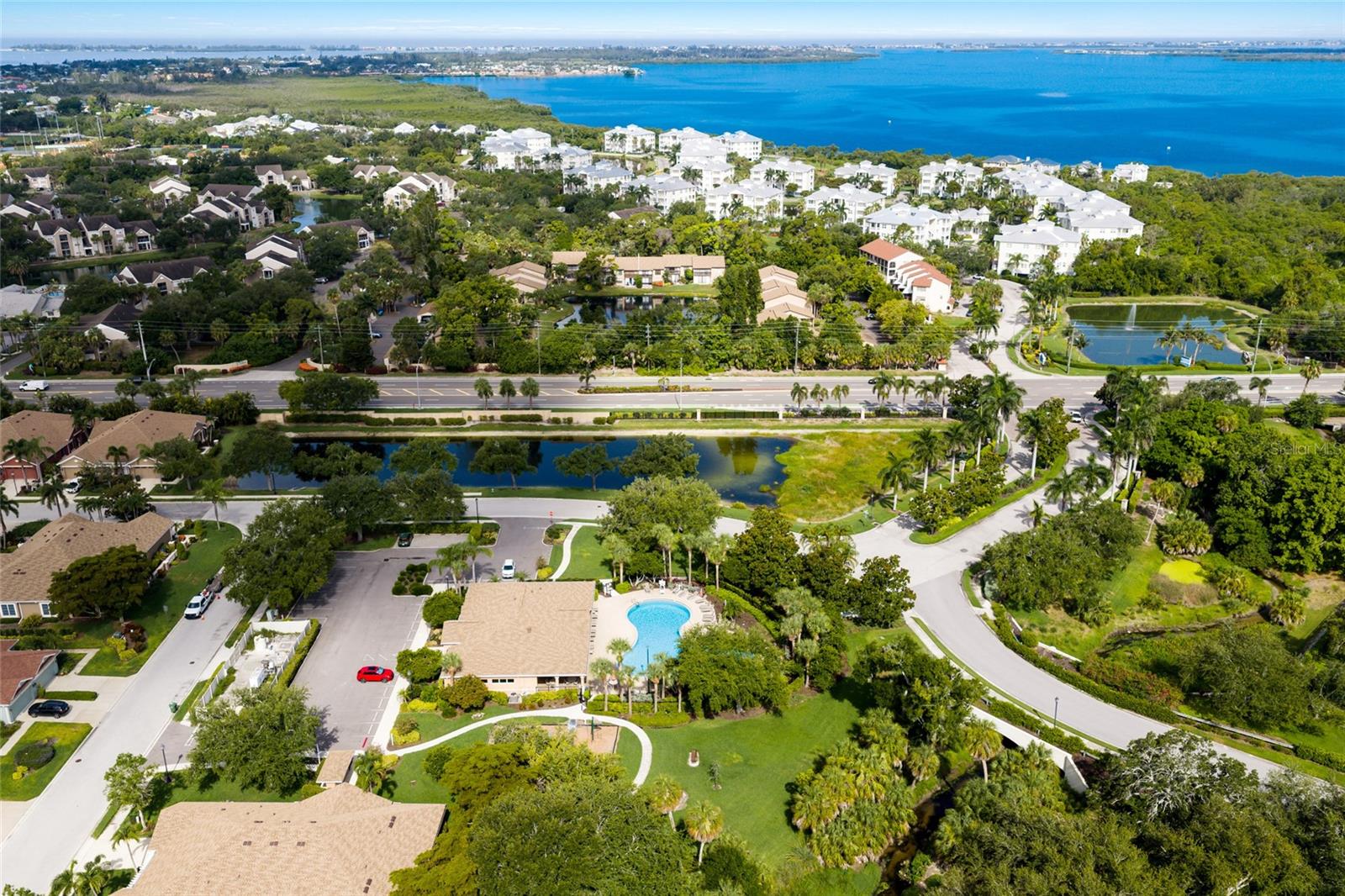 PALMA SOLA TRACE - Residential