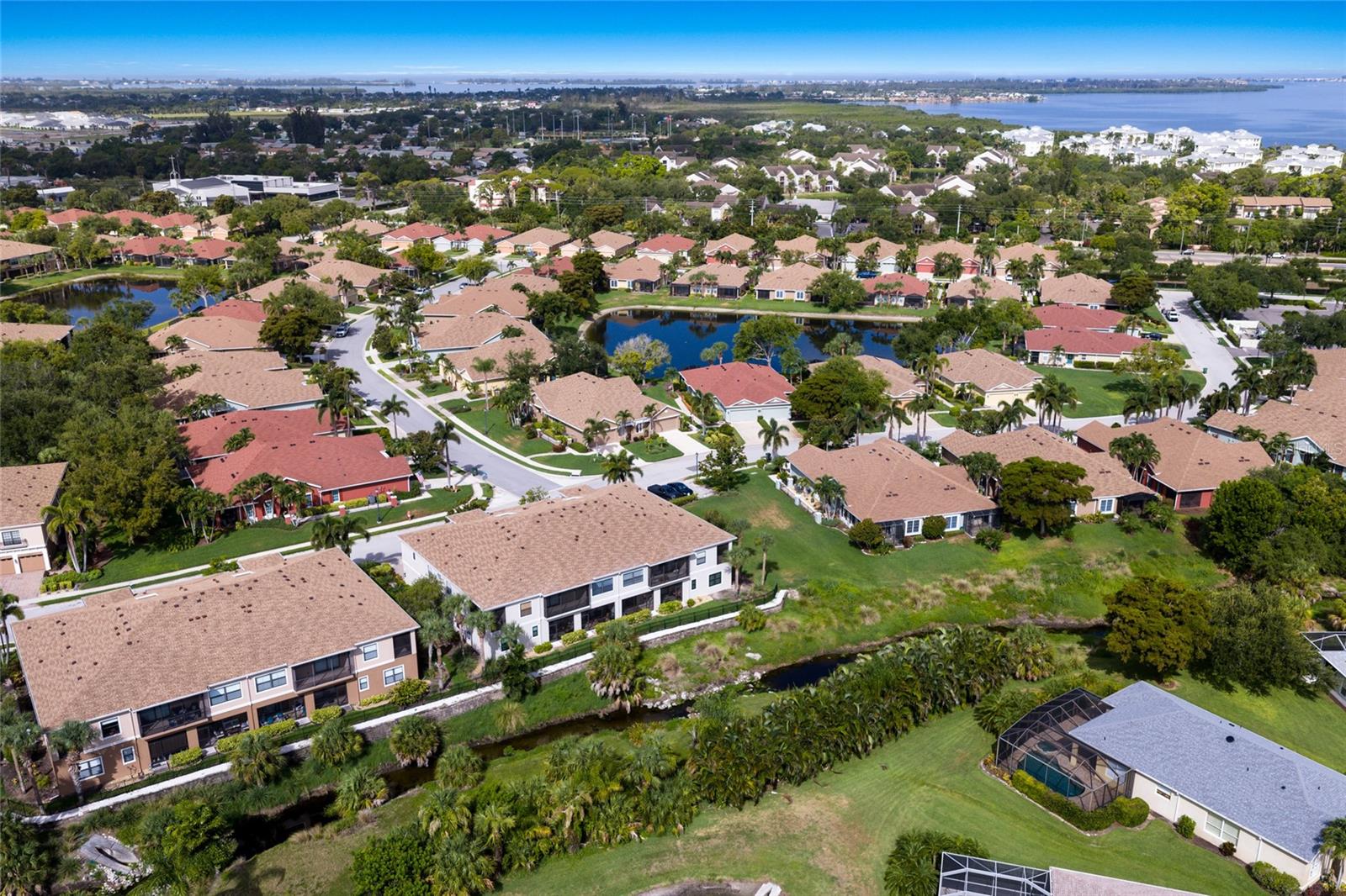 PALMA SOLA TRACE - Residential