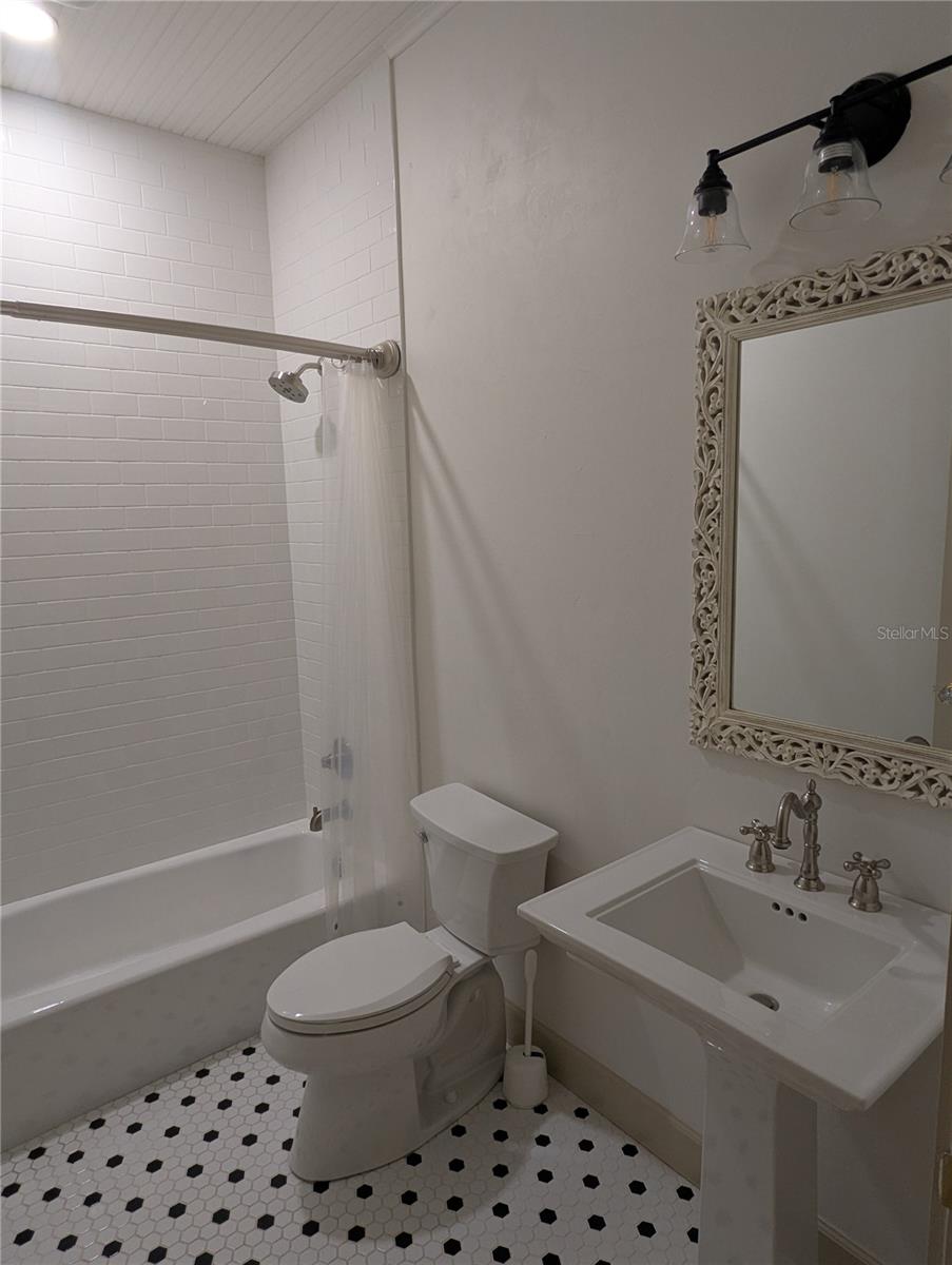 BRUSH ADDN - Residential Lease
