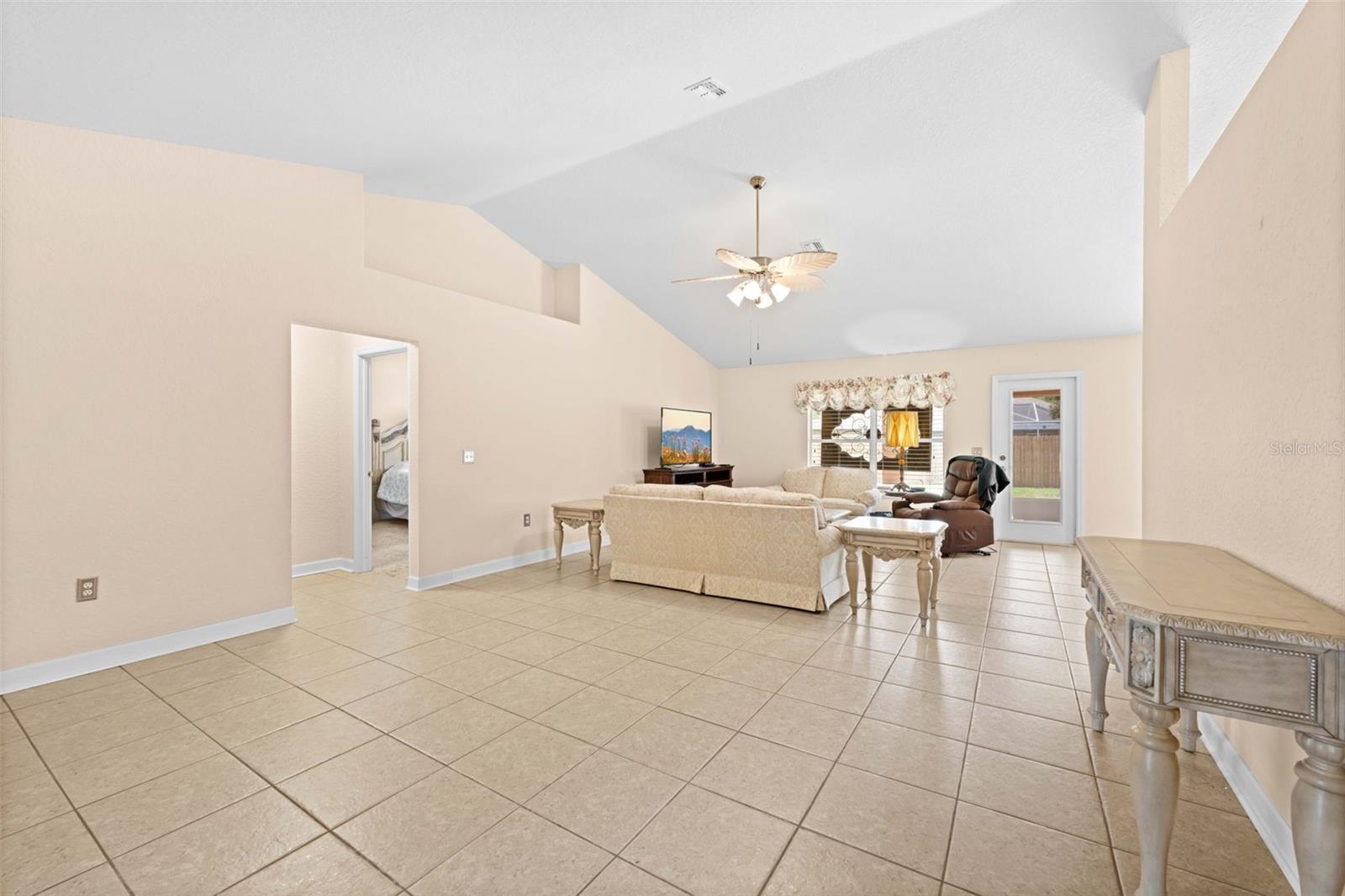 SPRING HILL - Residential