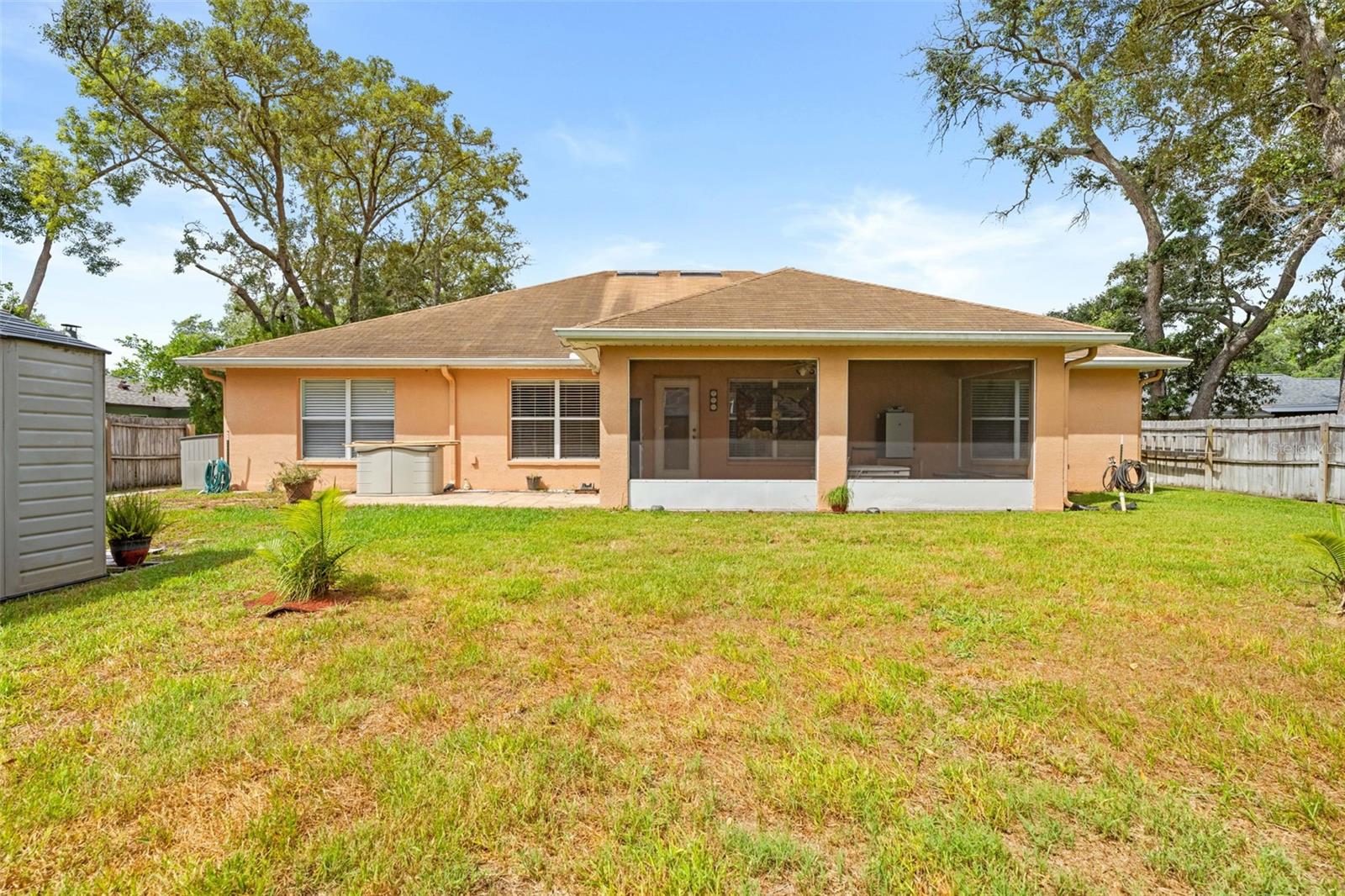 SPRING HILL - Residential