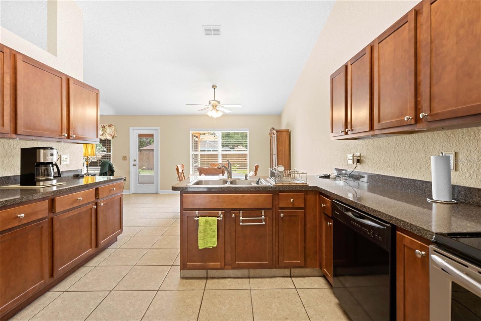 SPRING HILL - Residential