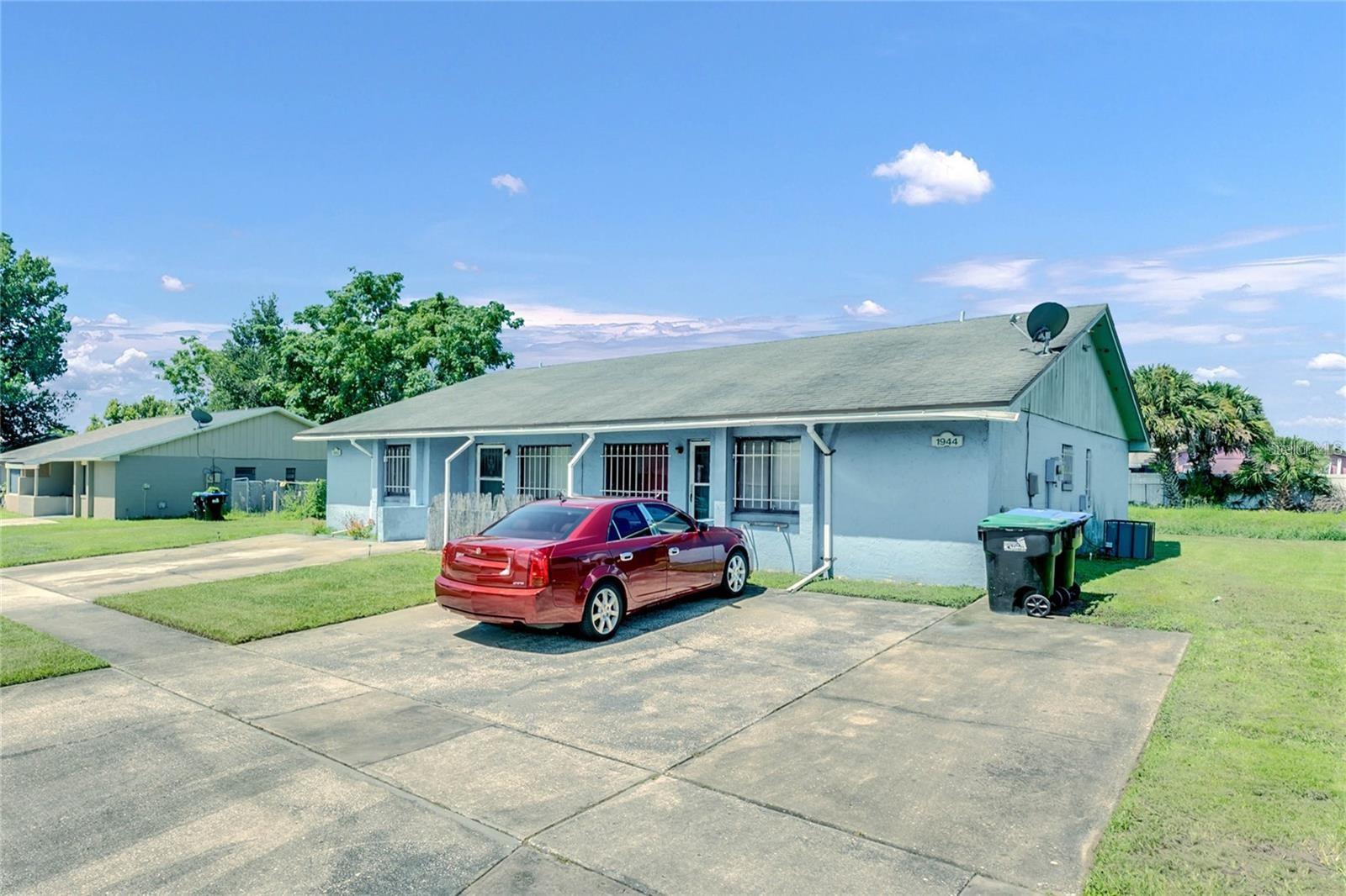 NORTH LAWNE VILLAS - Residential Lease