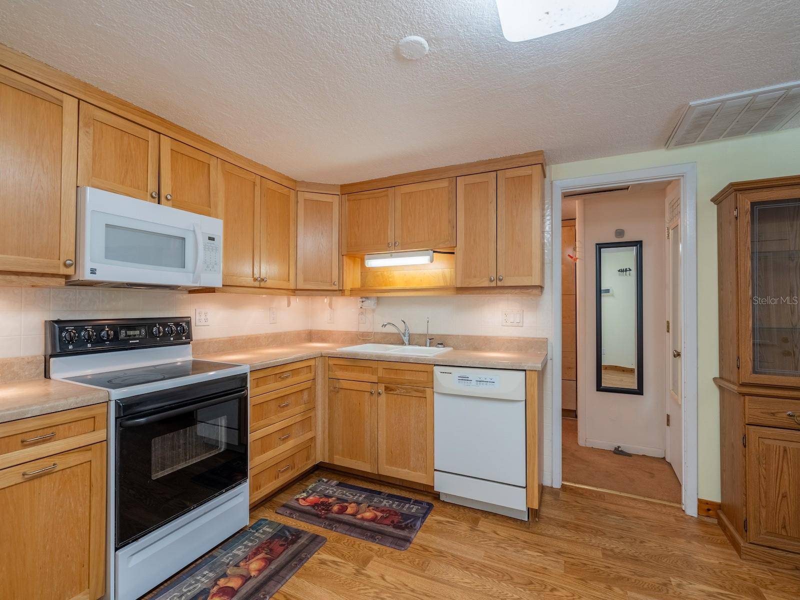 SOUTH EUREKA SITES - Residential