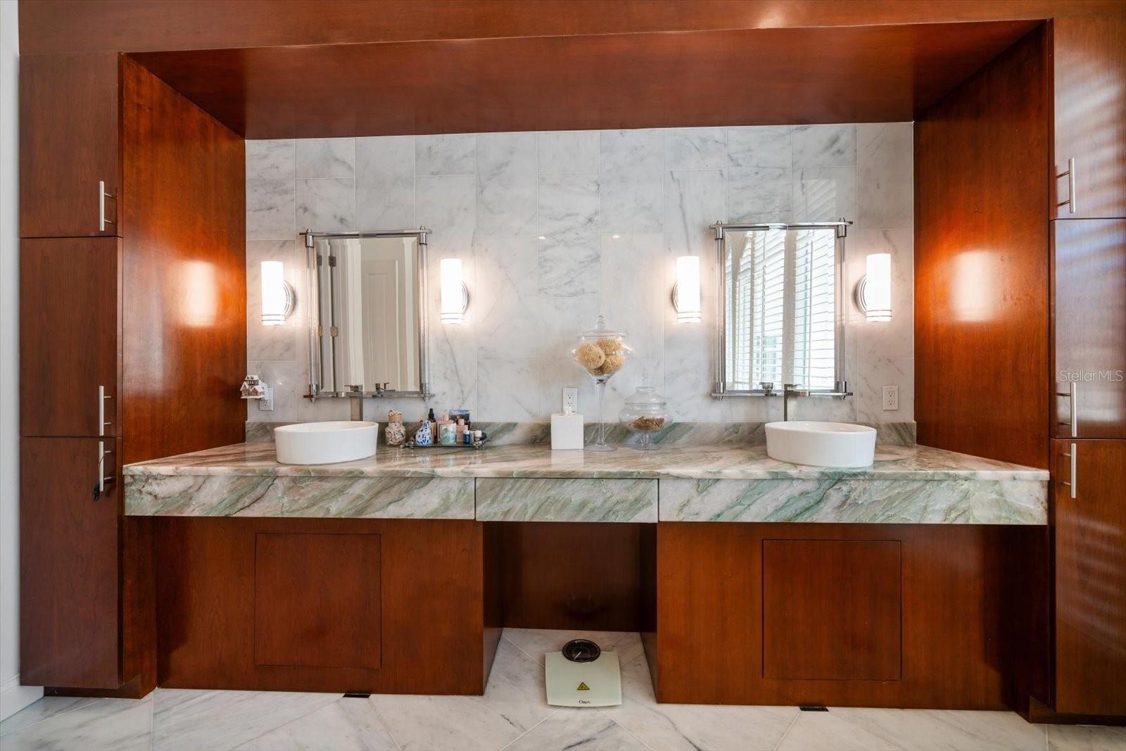 HARBOR BLUFFS SEC 1 REP - Residential
