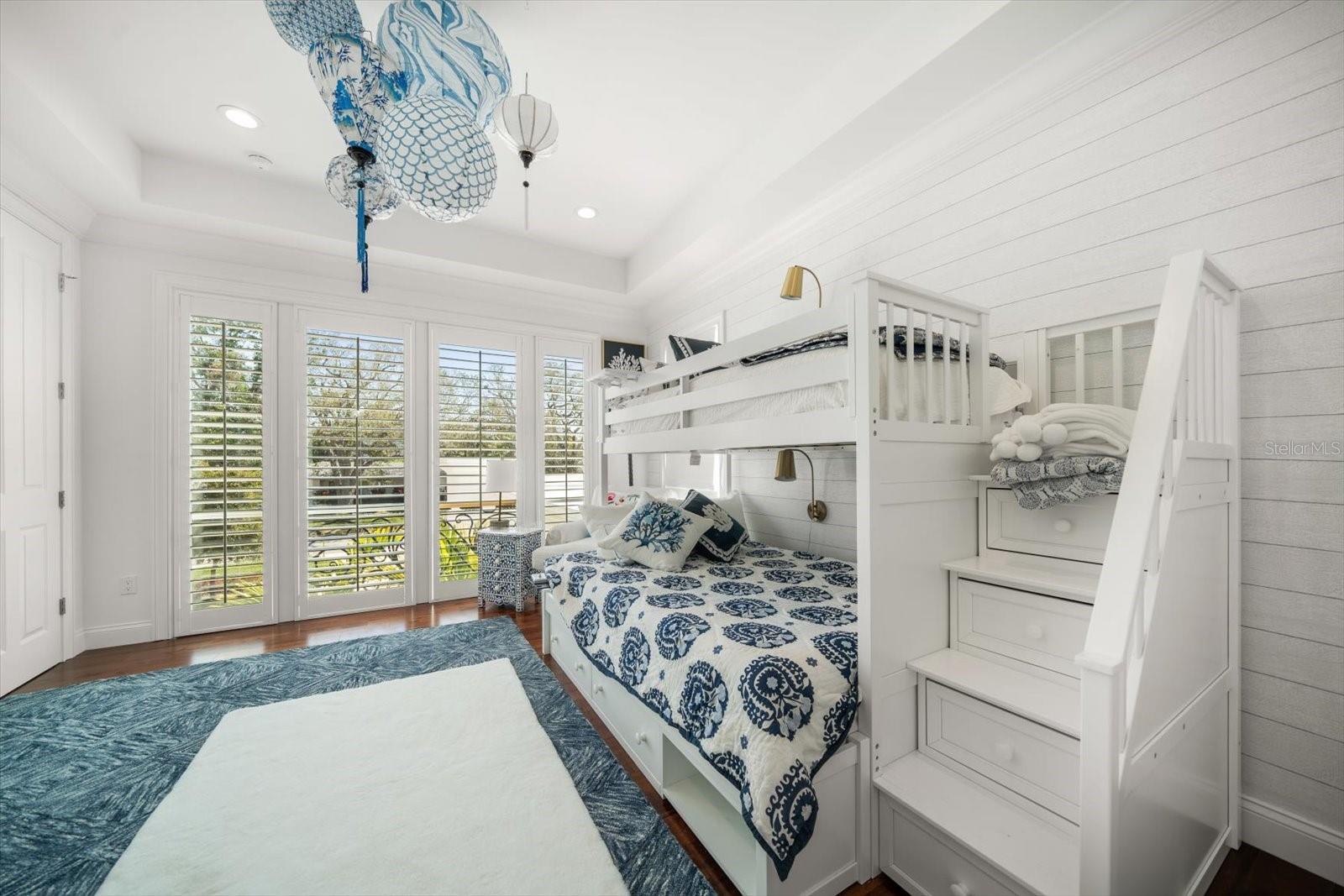 HARBOR BLUFFS SEC 1 REP - Residential