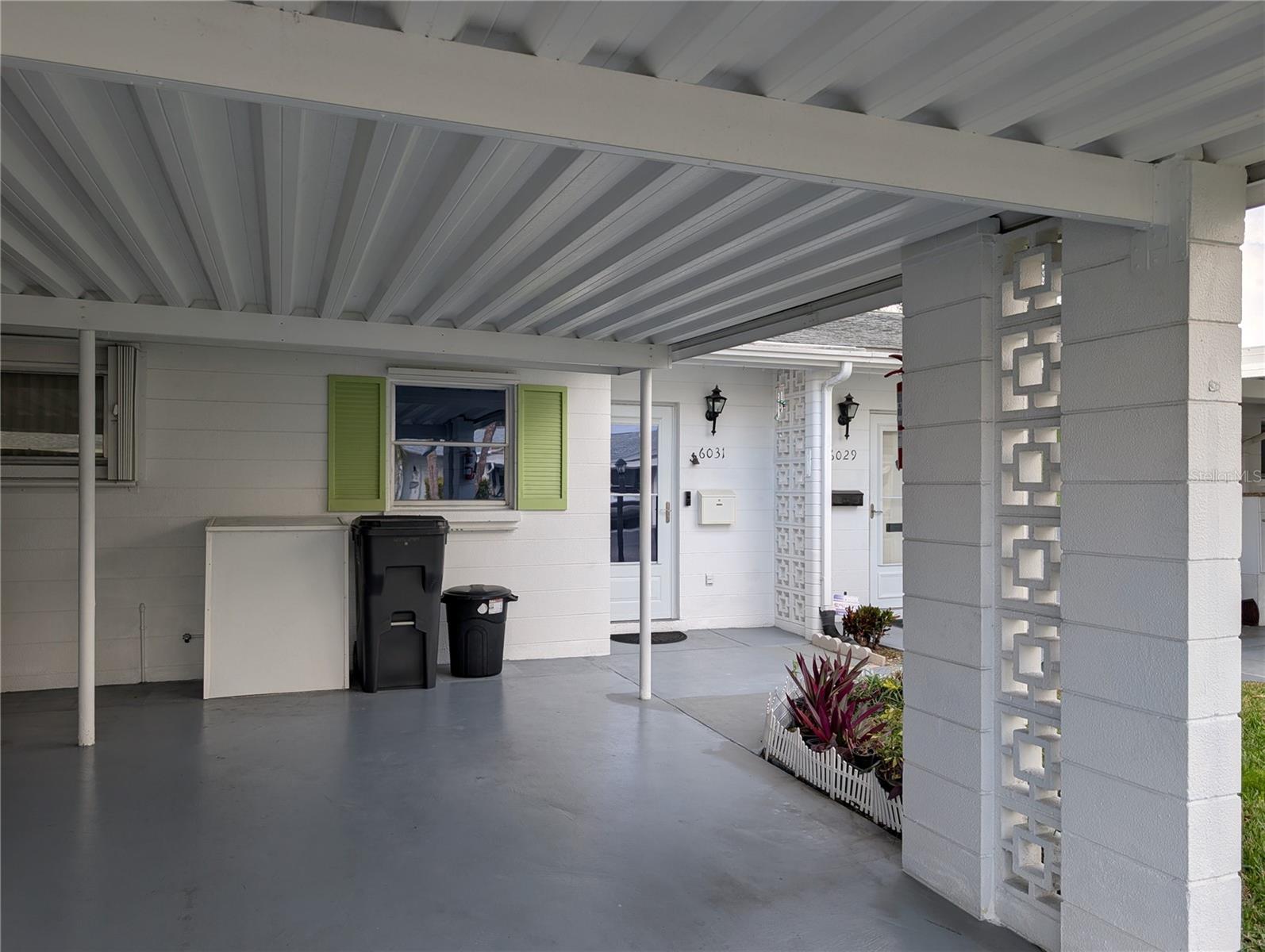 VILLAGER APTS - Residential