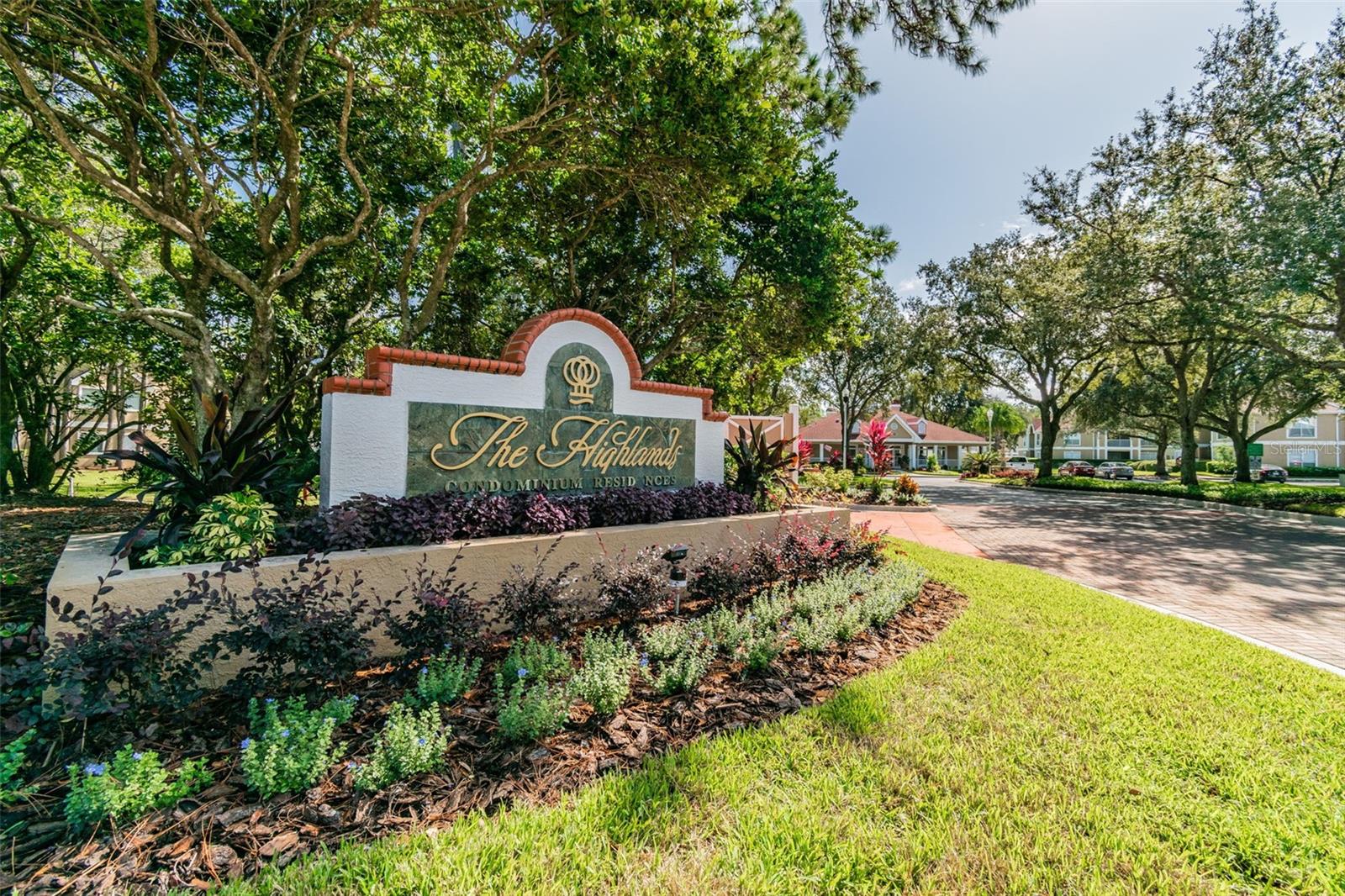 THE HIGHLANDS AT HUNTERS GREEN - Residential
