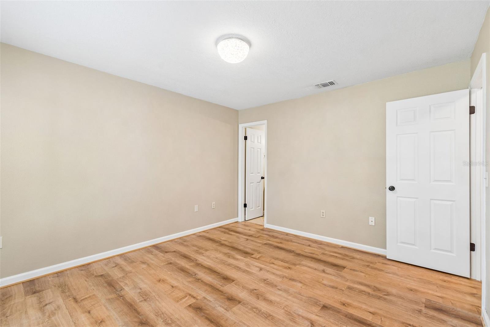 THE HIGHLANDS AT HUNTERS GREEN - Residential