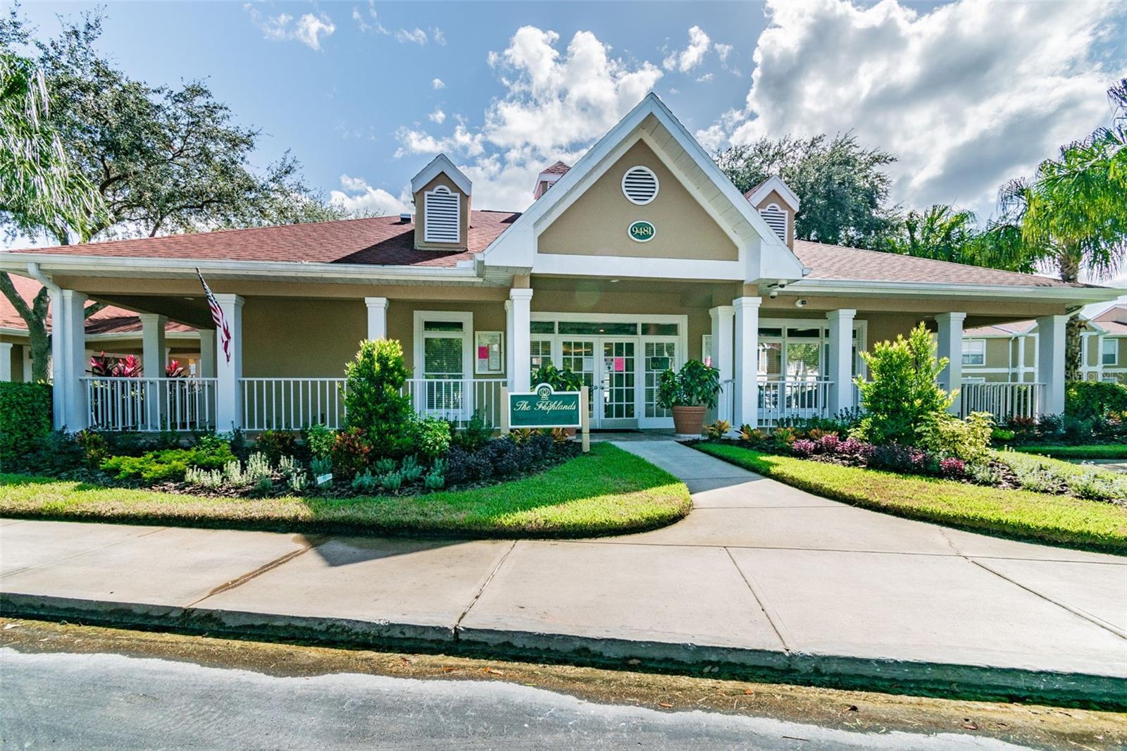 THE HIGHLANDS AT HUNTERS GREEN - Residential