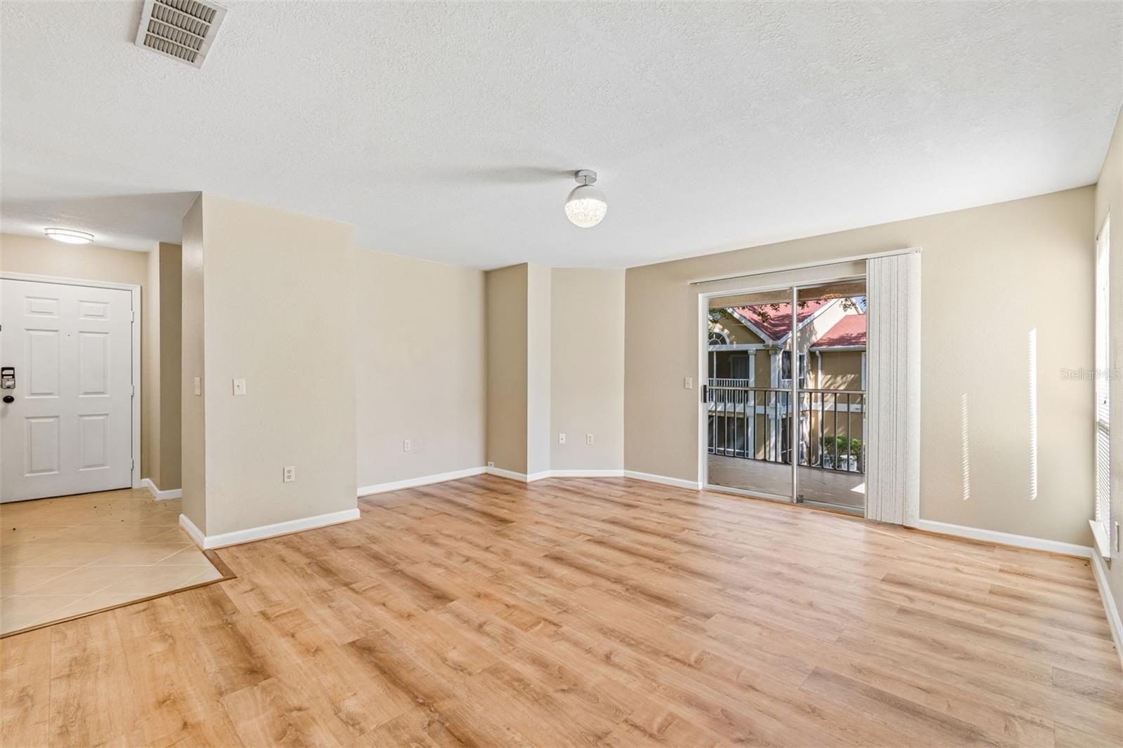 THE HIGHLANDS AT HUNTERS GREEN - Residential