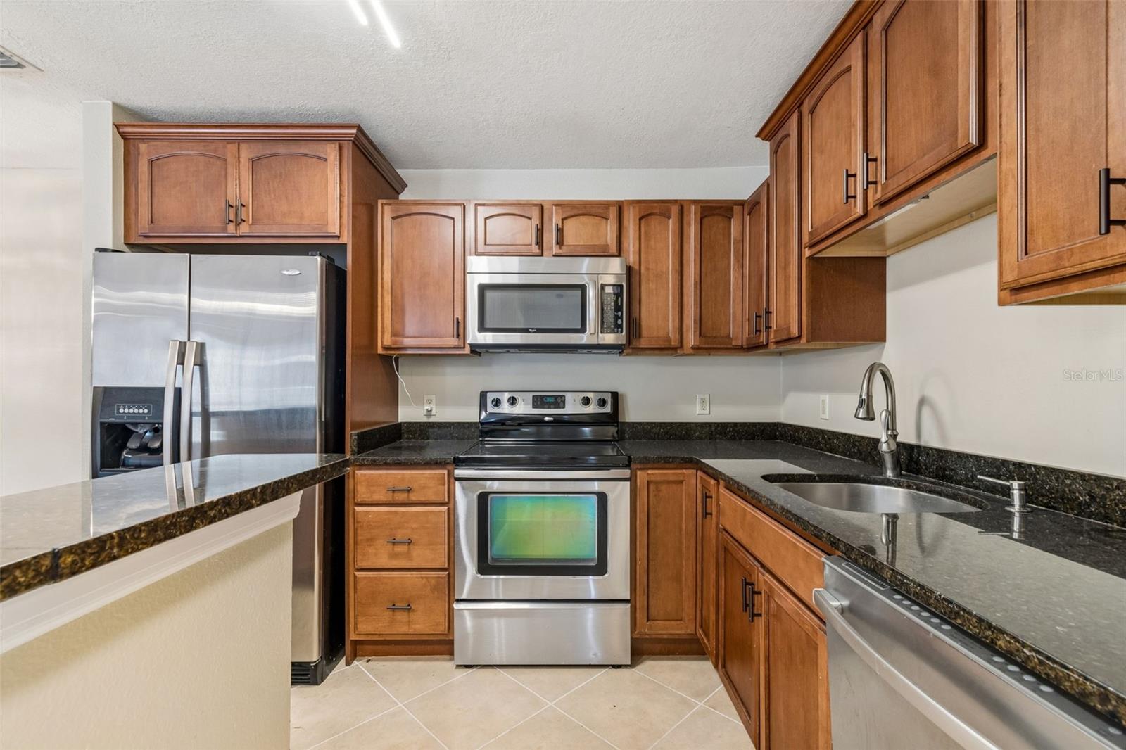 THE HIGHLANDS AT HUNTERS GREEN - Residential