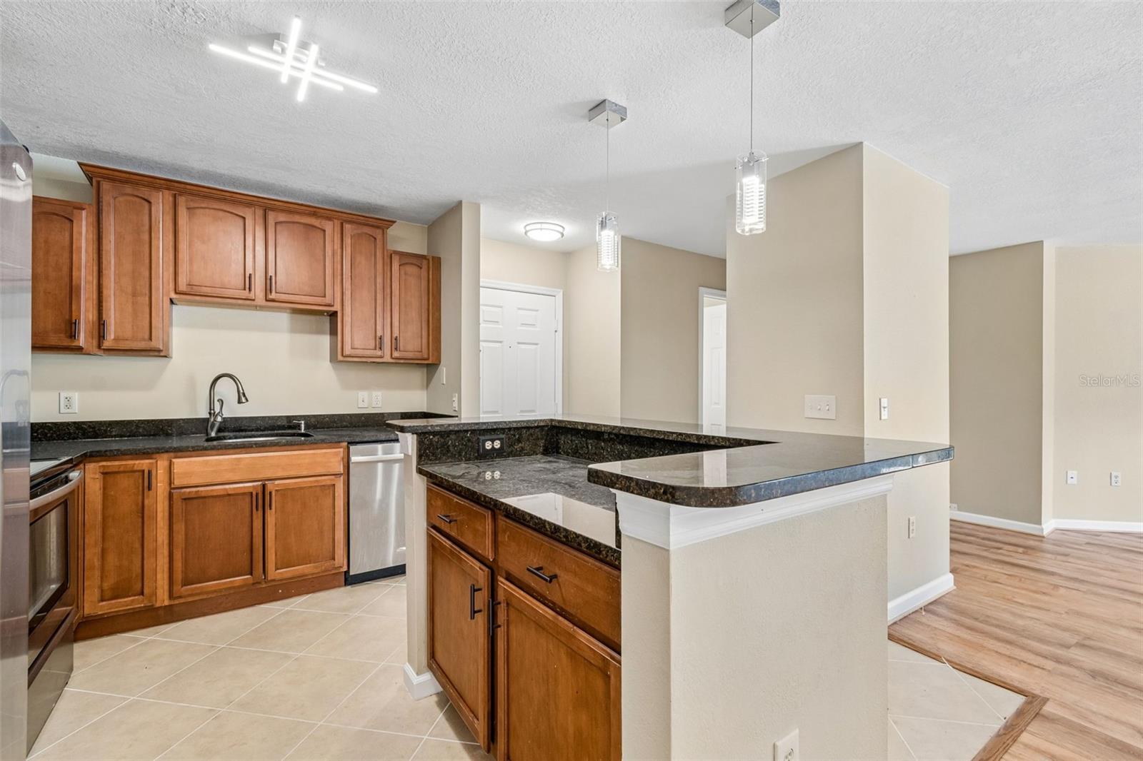 THE HIGHLANDS AT HUNTERS GREEN - Residential