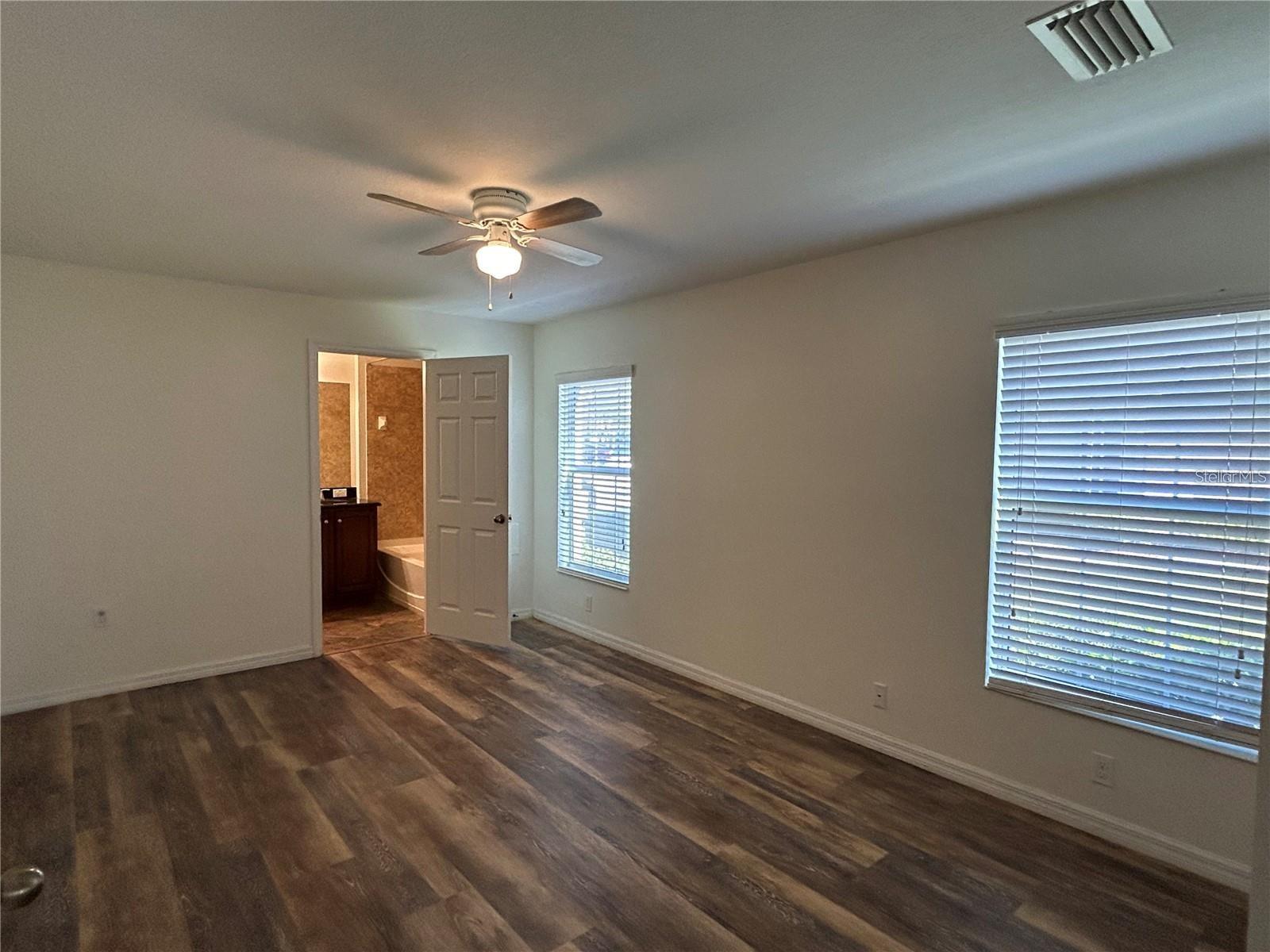 SEVEN OAKS PRCL S-14A - Residential Lease