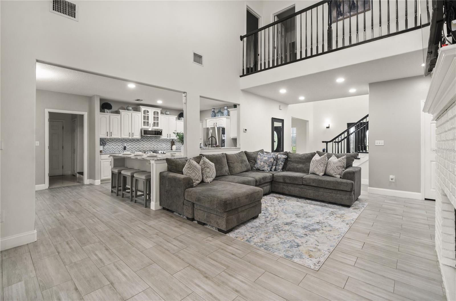ACREAGE - Residential