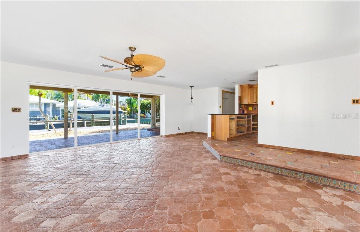 LONGBOAT KEY - Residential
