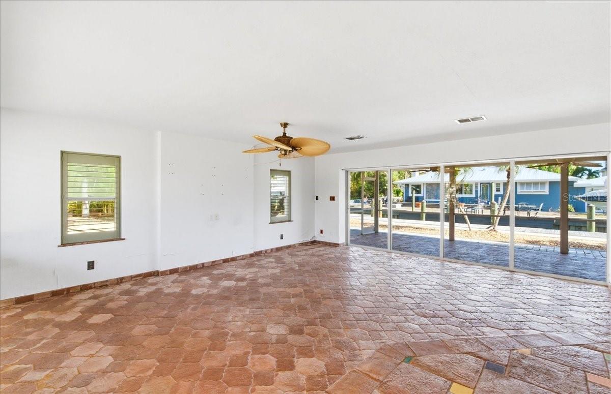 LONGBOAT KEY - Residential