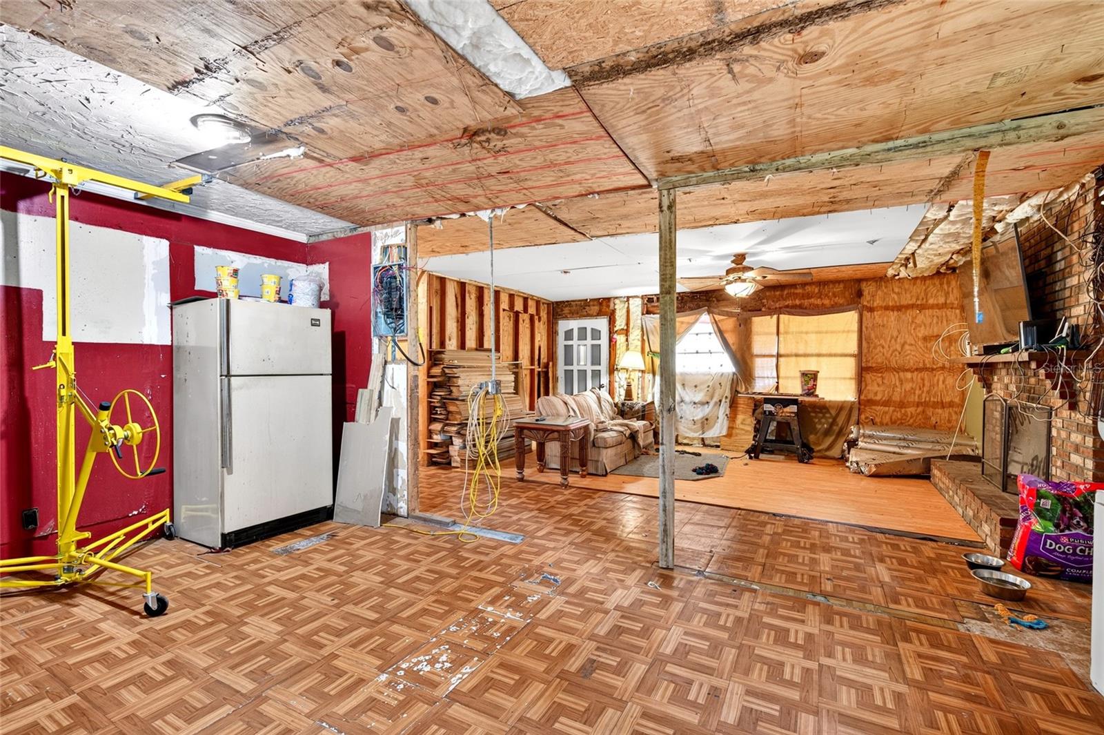 MOSS BLUFF RDG - Residential