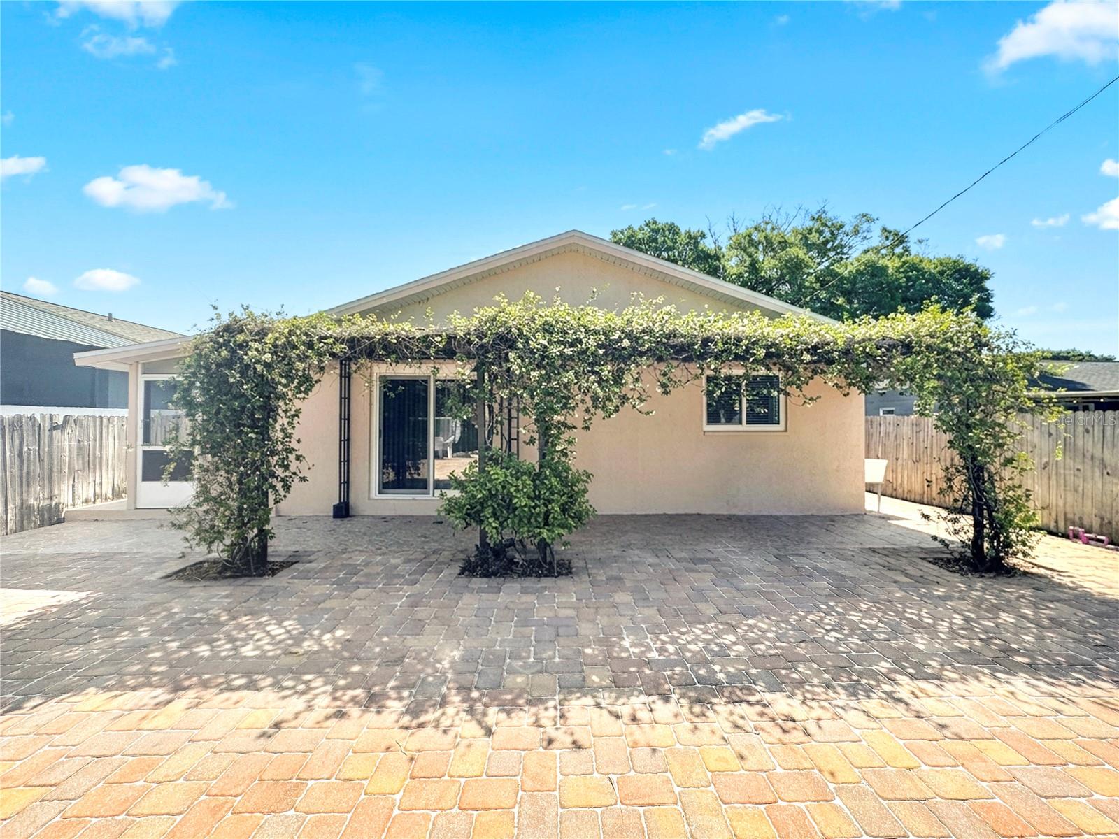 PINELLAS PARK - Residential