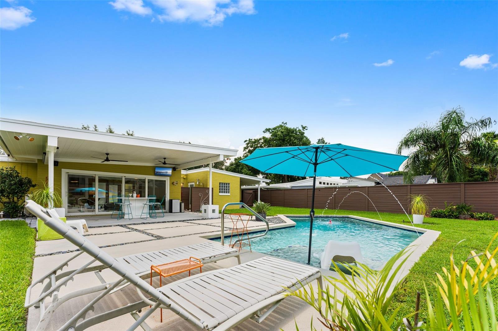 ARDSLEY MANOR SUB - Residential