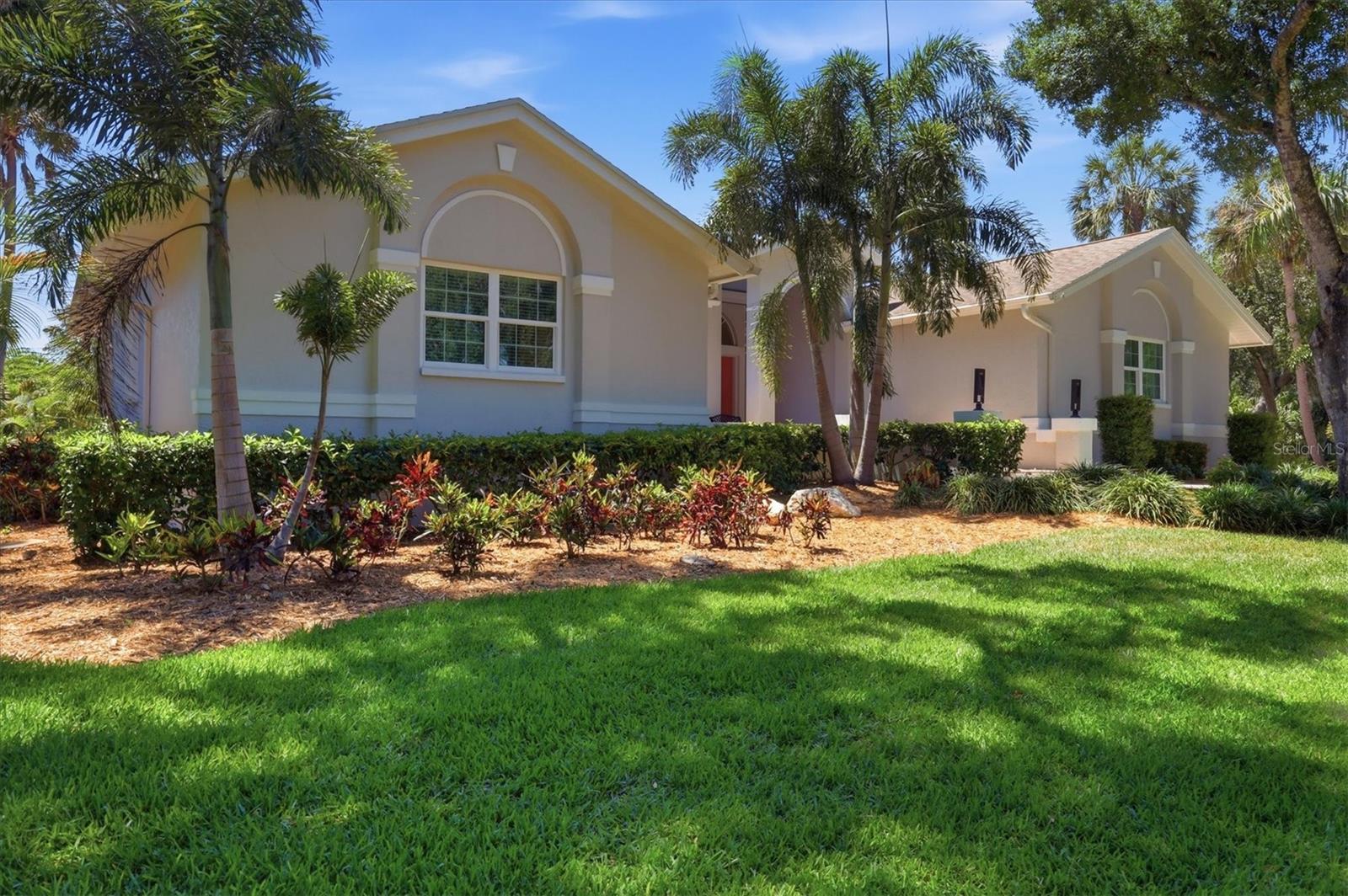 LAKES ESTATES 3 OF SARASOTA - Residential