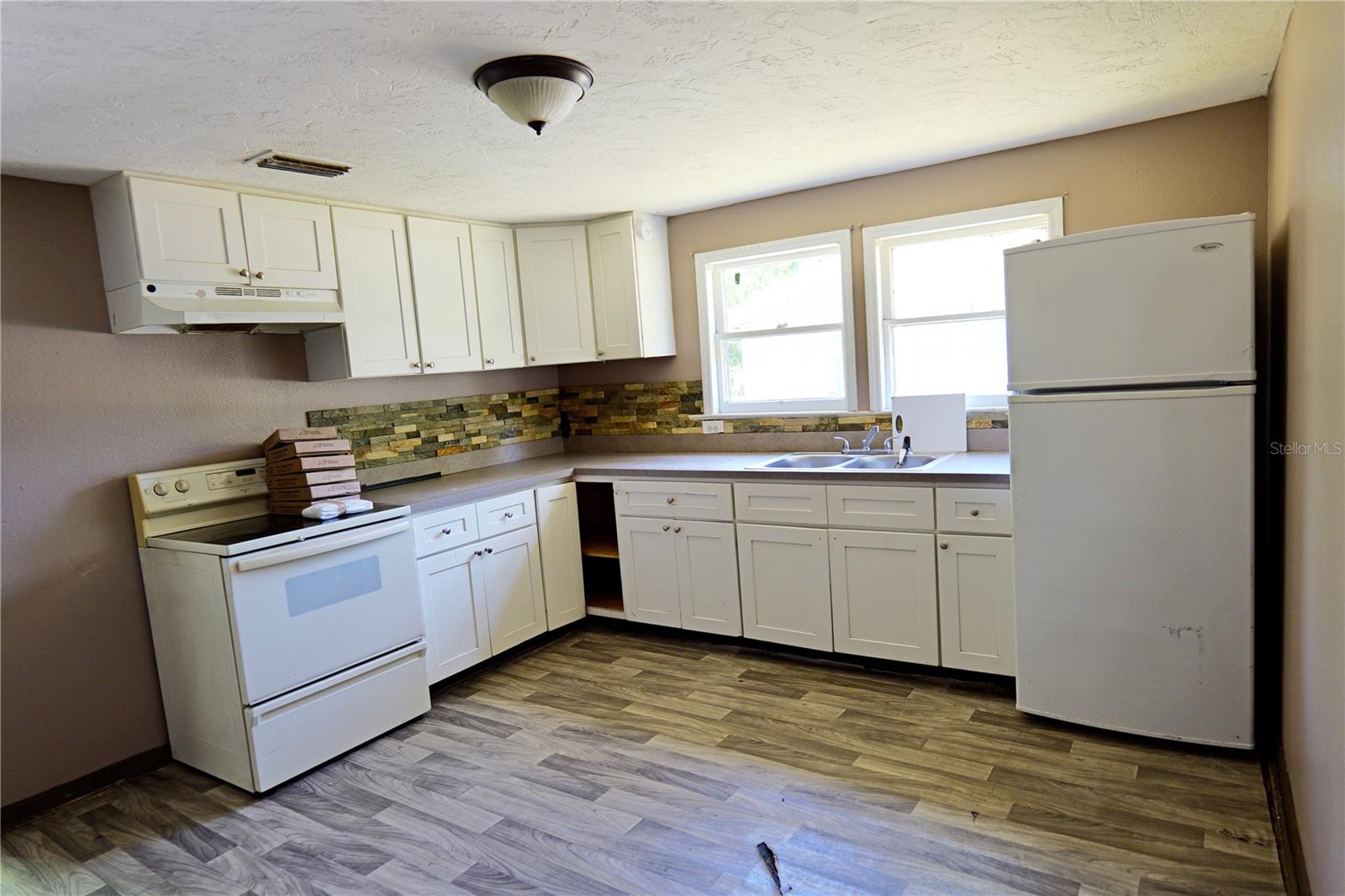 CAROLINA TENNESSEE - Residential