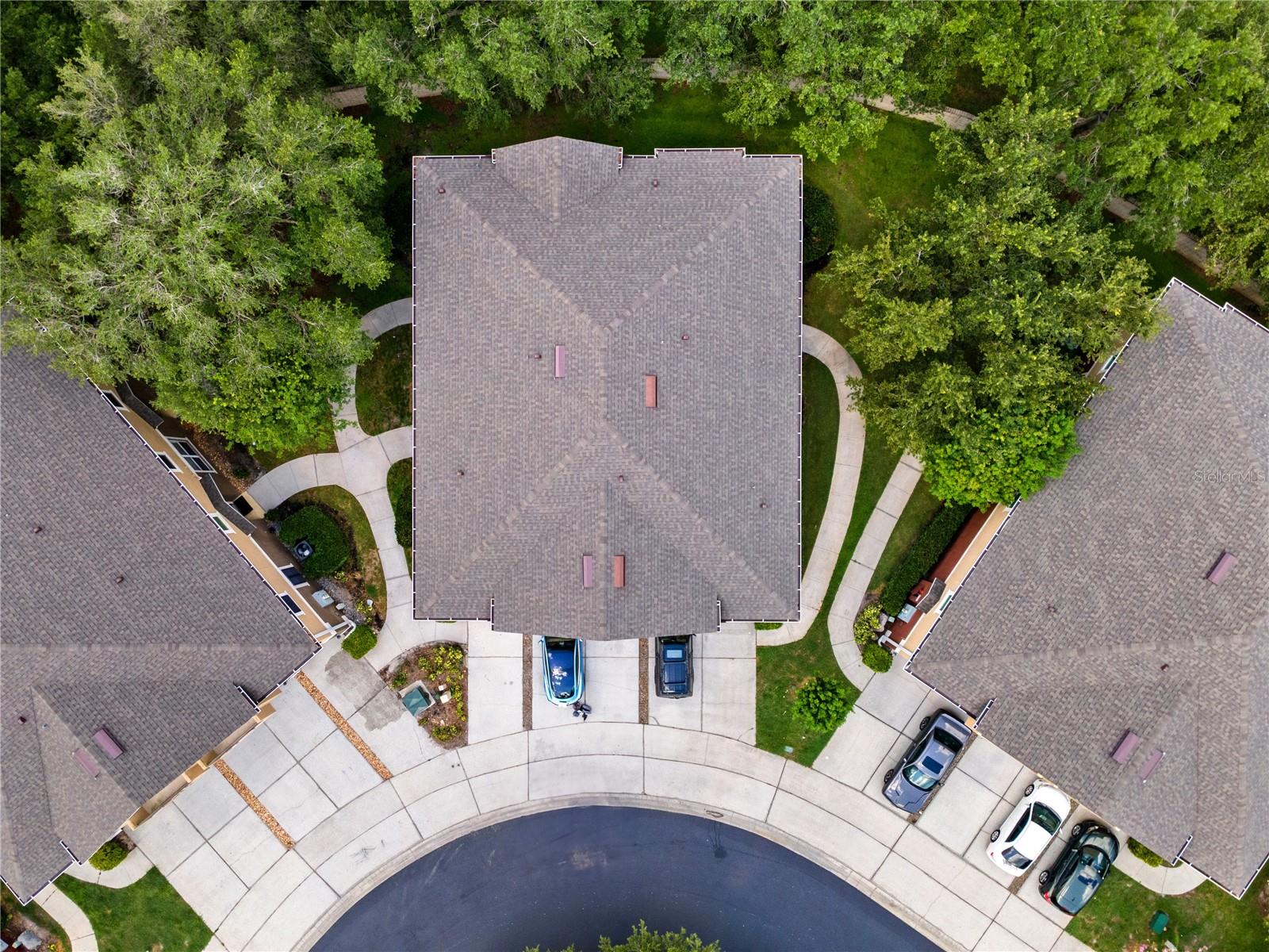 FLAGSHIP PARK A CONDO - Residential