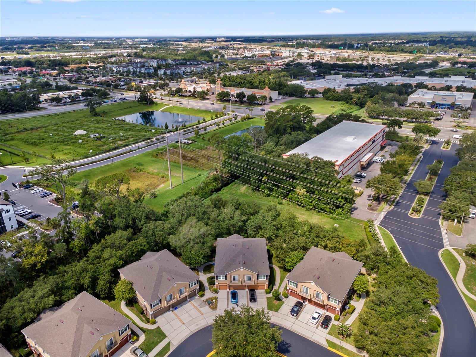FLAGSHIP PARK A CONDO - Residential