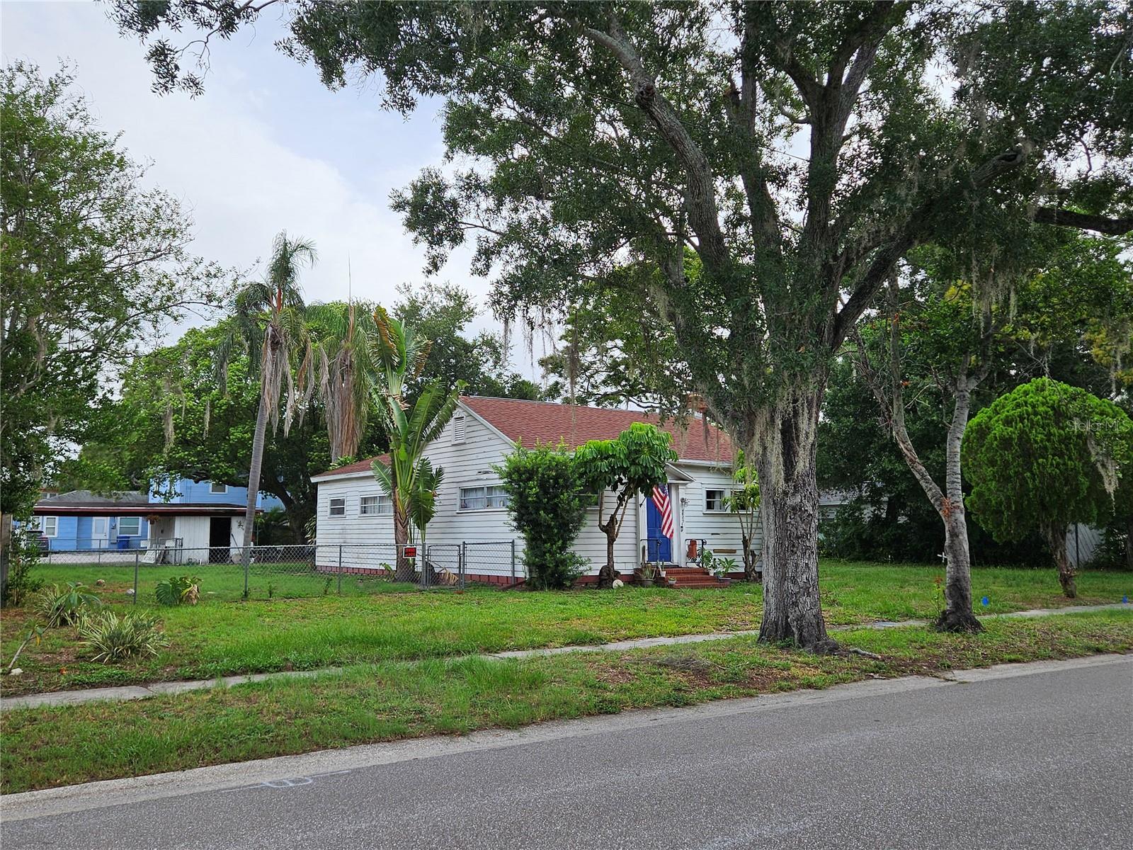 WALDOMAR GROVES - Residential