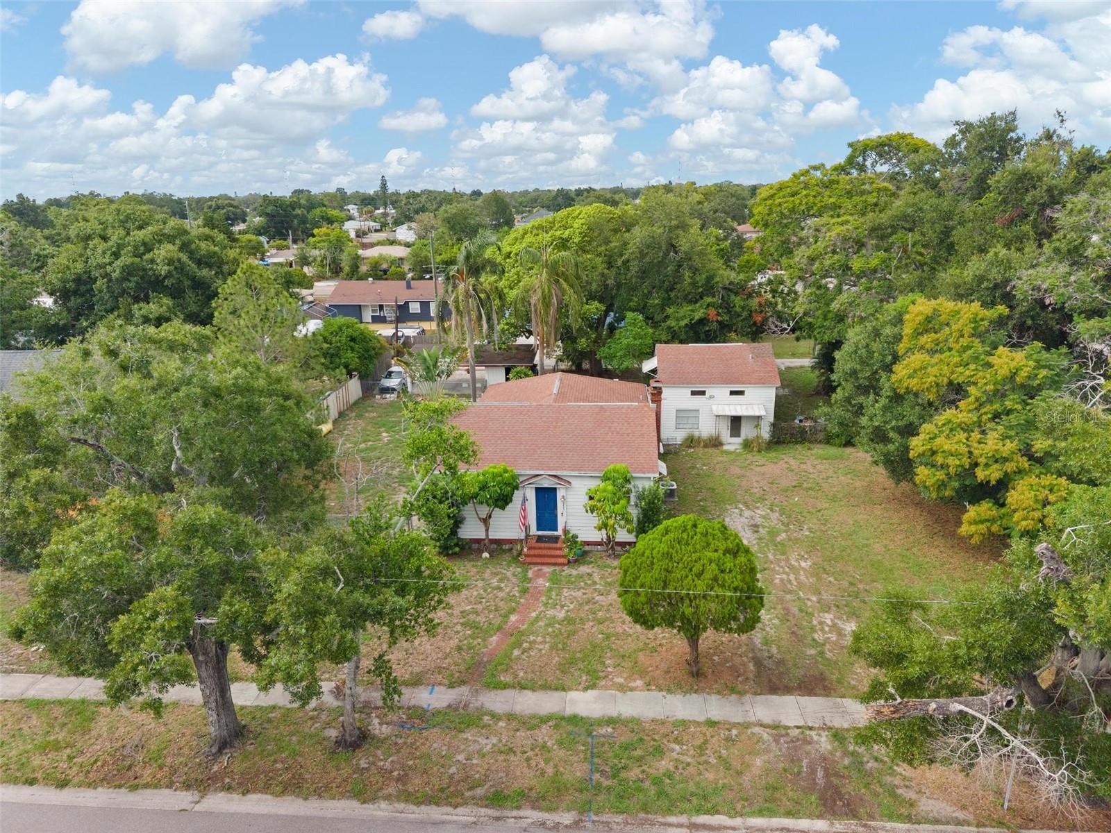 WALDOMAR GROVES - Residential