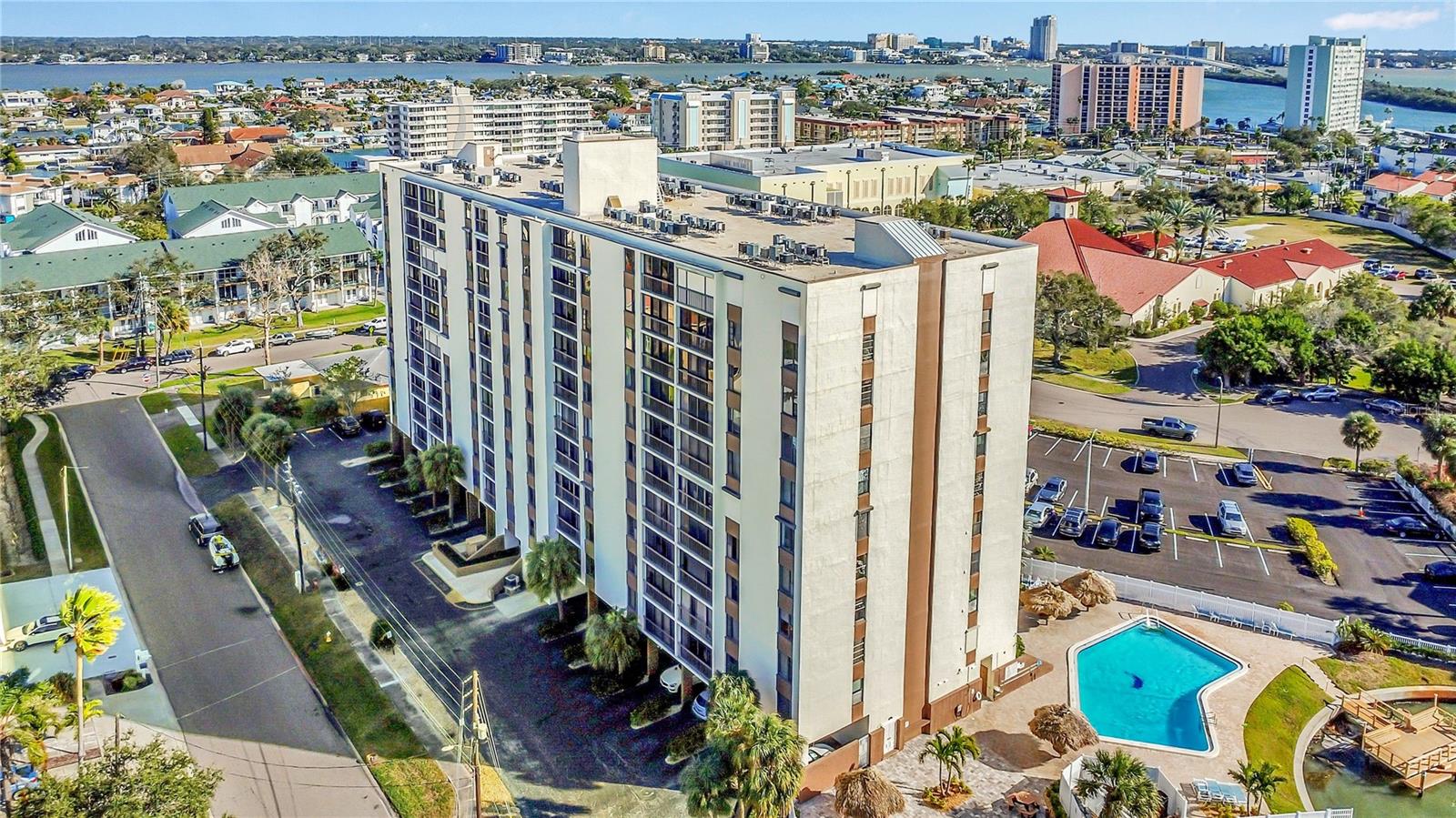 DOLPHIN COVE CLEARWATER - Residential