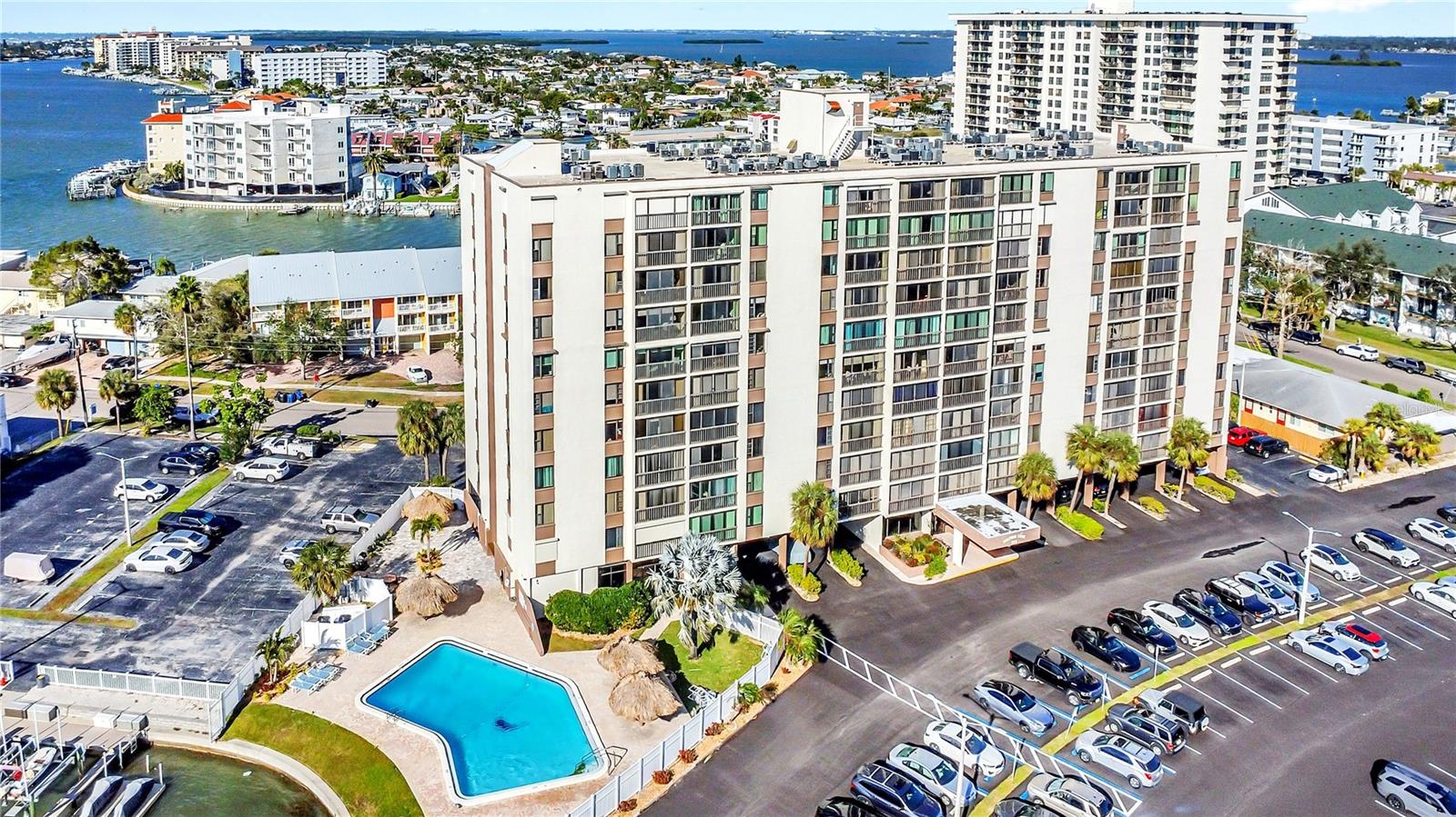 DOLPHIN COVE CLEARWATER - Residential