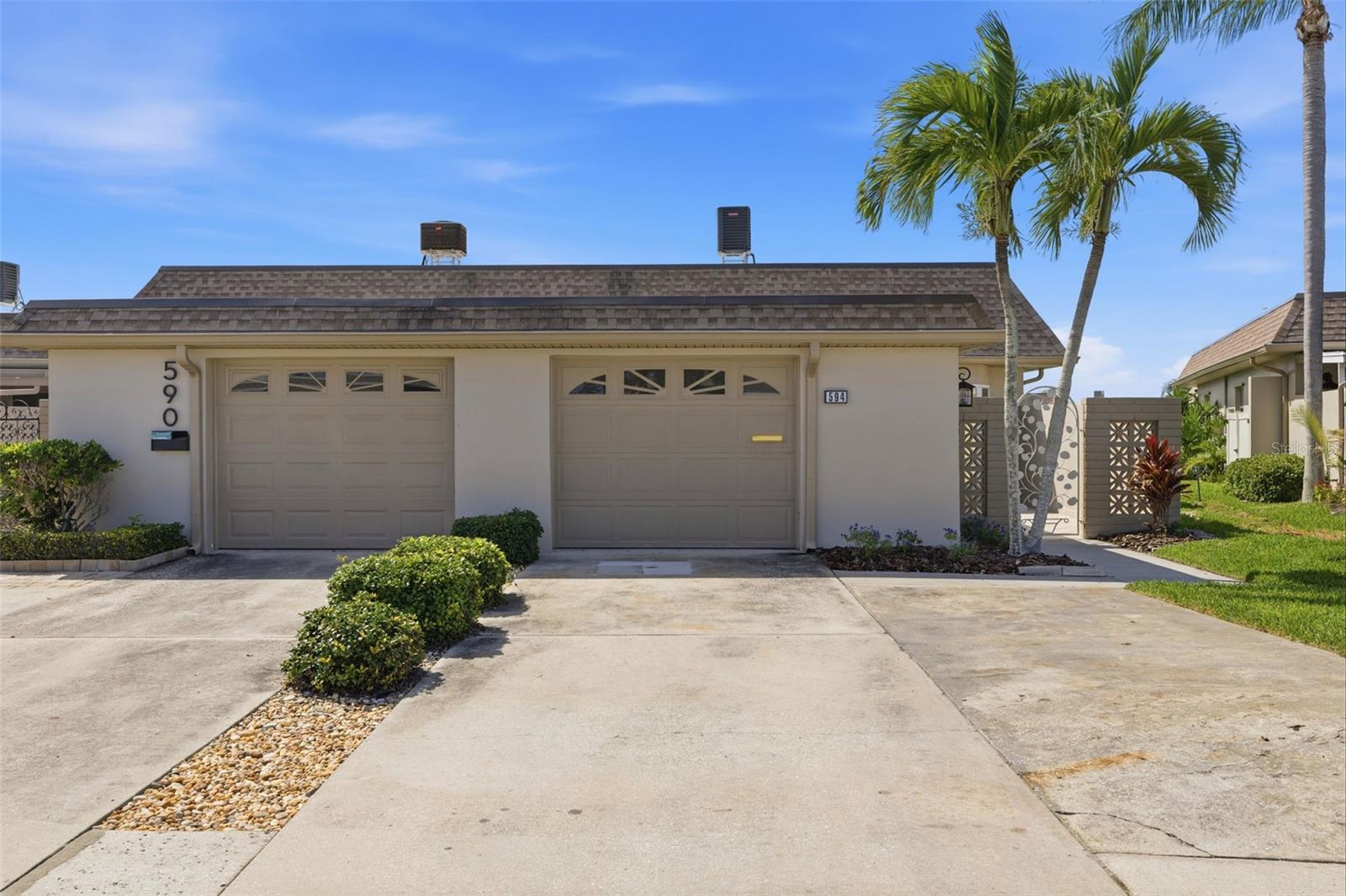 BOCA CIEGA POINT EAST - Residential