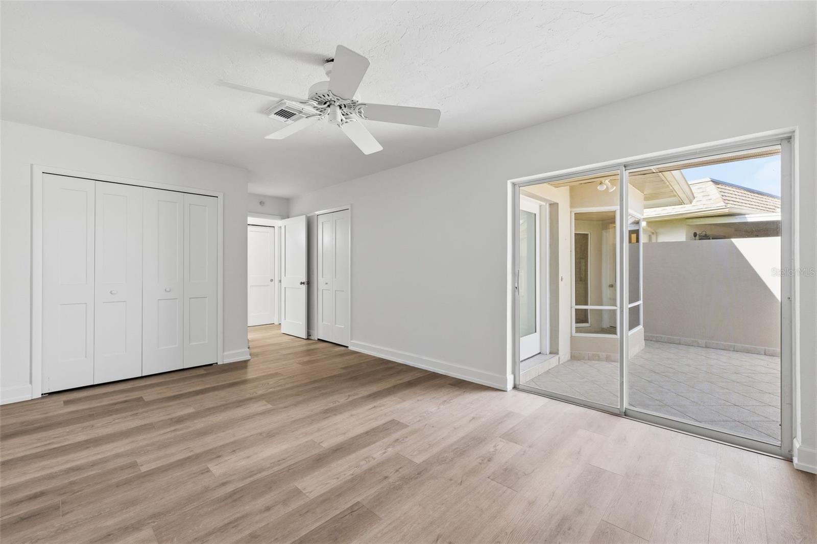 BOCA CIEGA POINT EAST - Residential