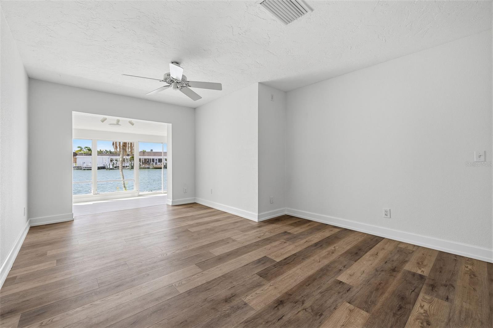 BOCA CIEGA POINT EAST - Residential