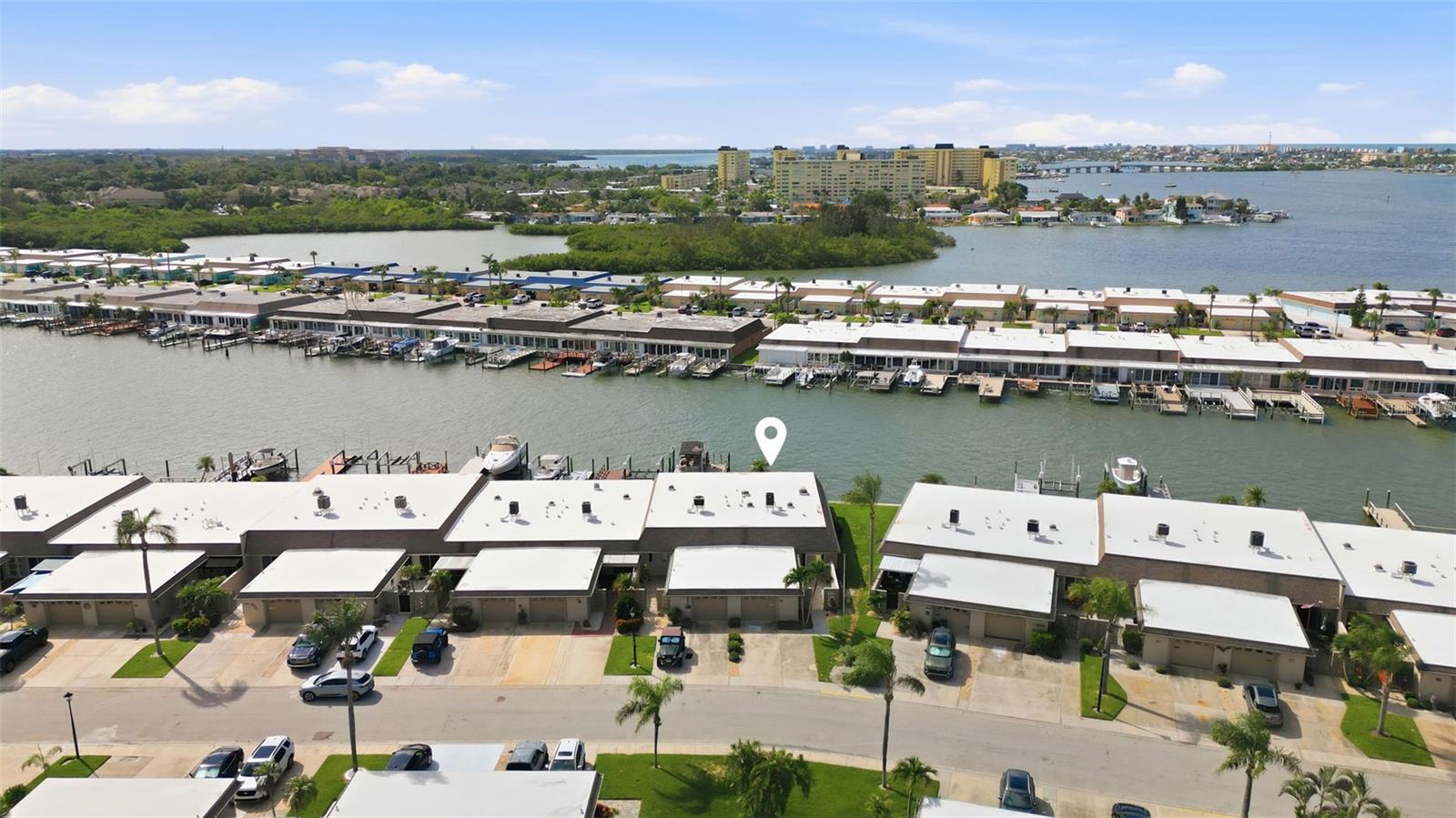 BOCA CIEGA POINT EAST - Residential