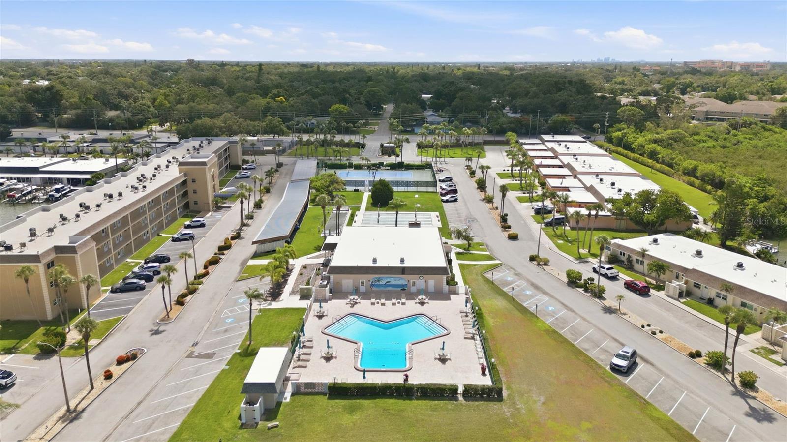 BOCA CIEGA POINT EAST - Residential