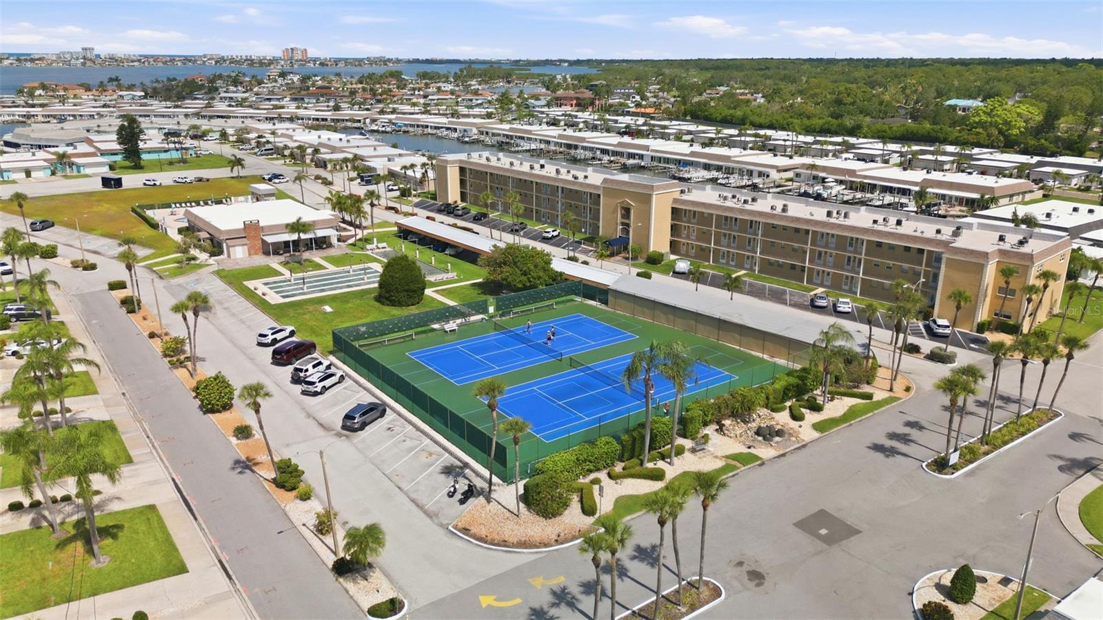 BOCA CIEGA POINT EAST - Residential