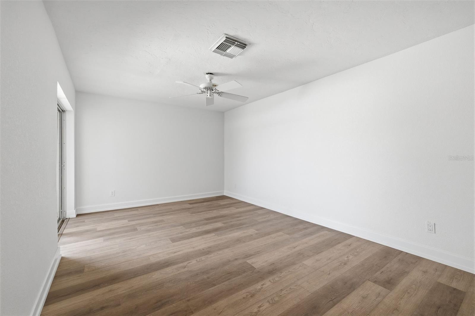 BOCA CIEGA POINT EAST - Residential