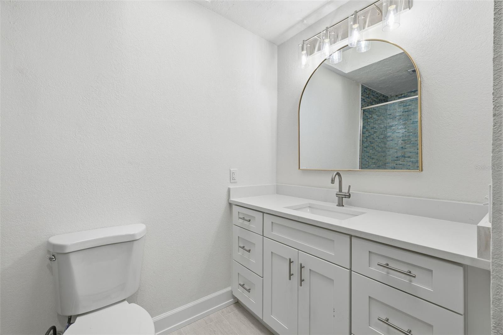 BOCA CIEGA POINT EAST - Residential