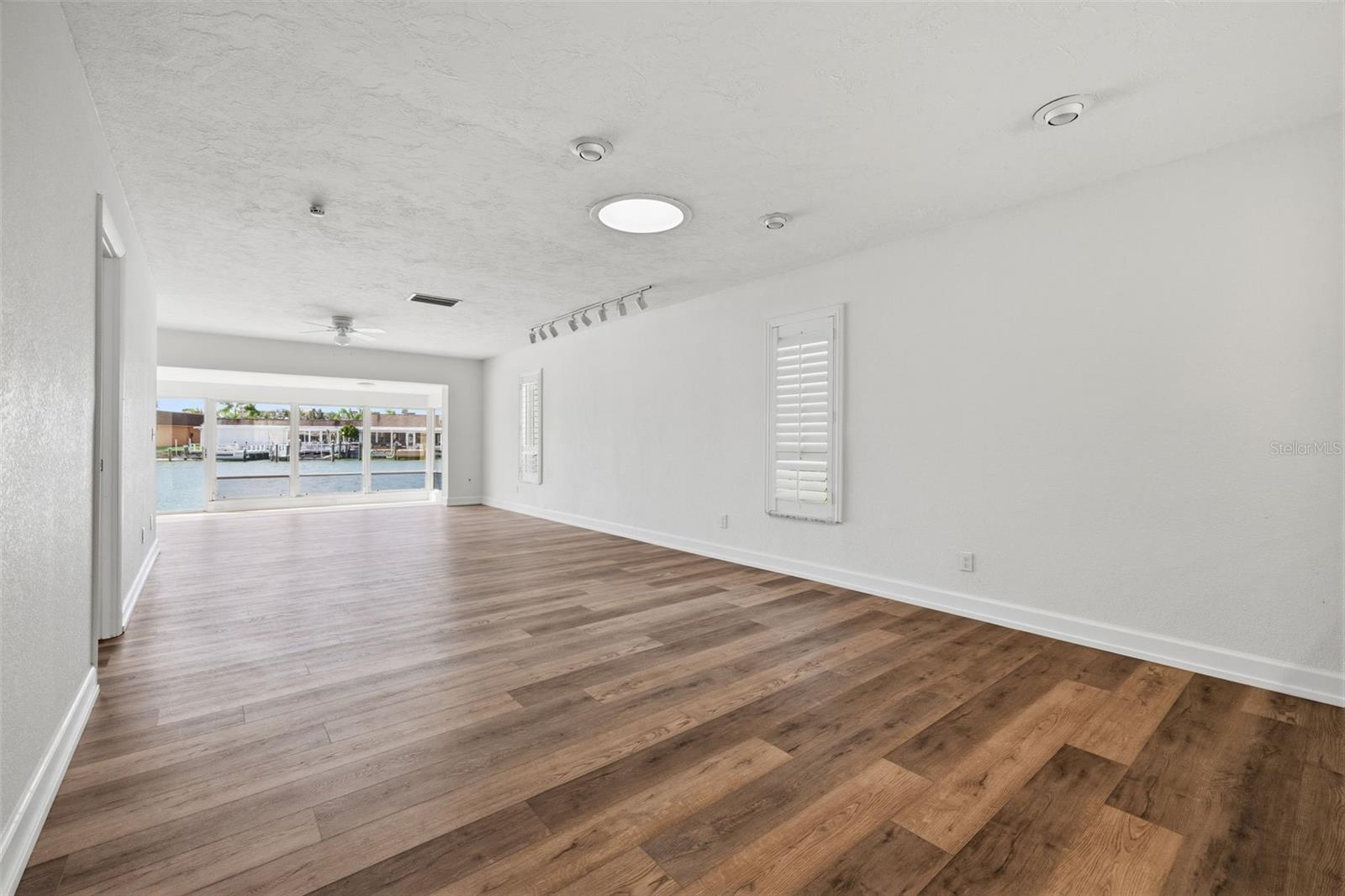 BOCA CIEGA POINT EAST - Residential