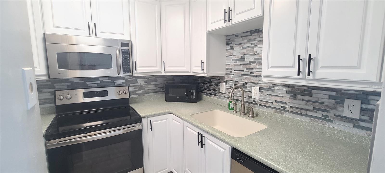 OCEAN 01 CONDO - Residential Lease