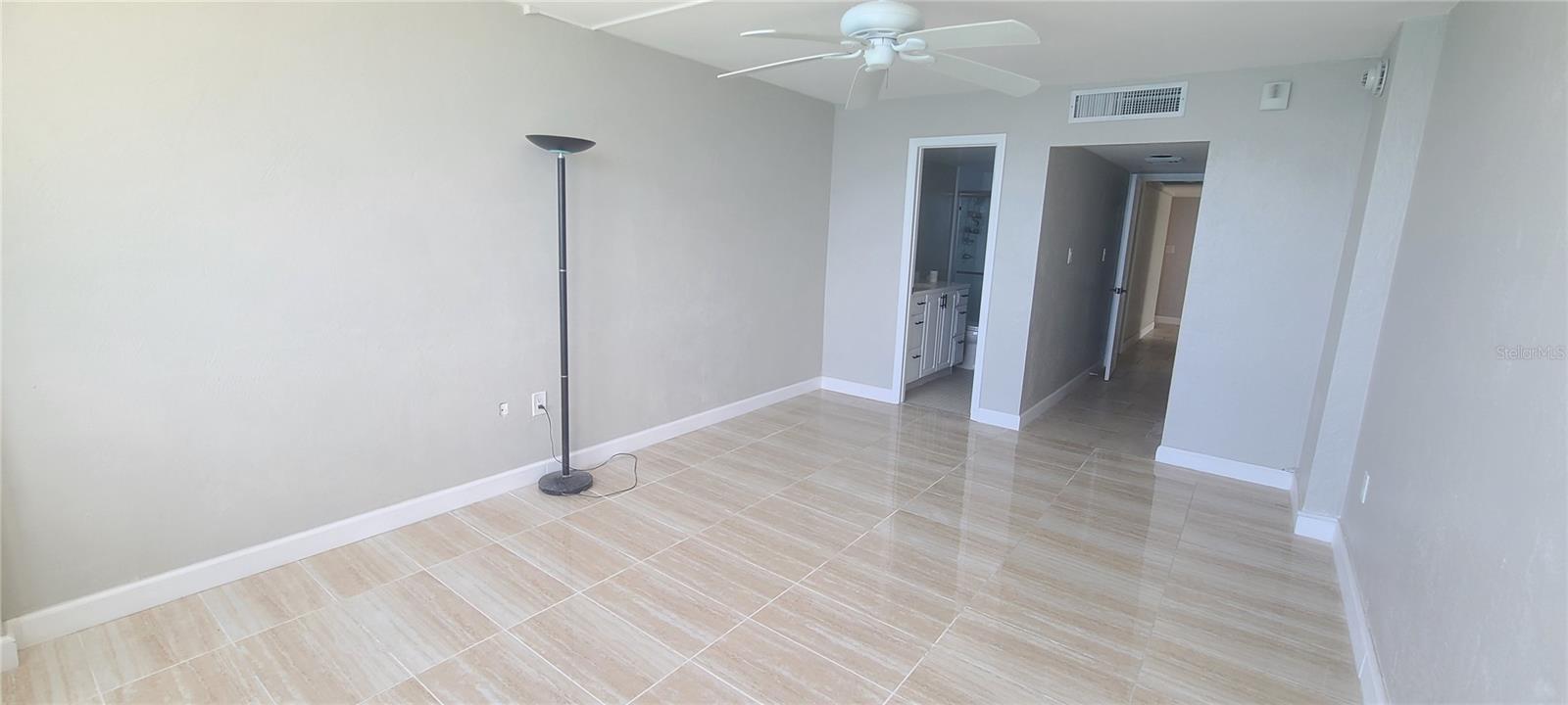 OCEAN 01 CONDO - Residential Lease
