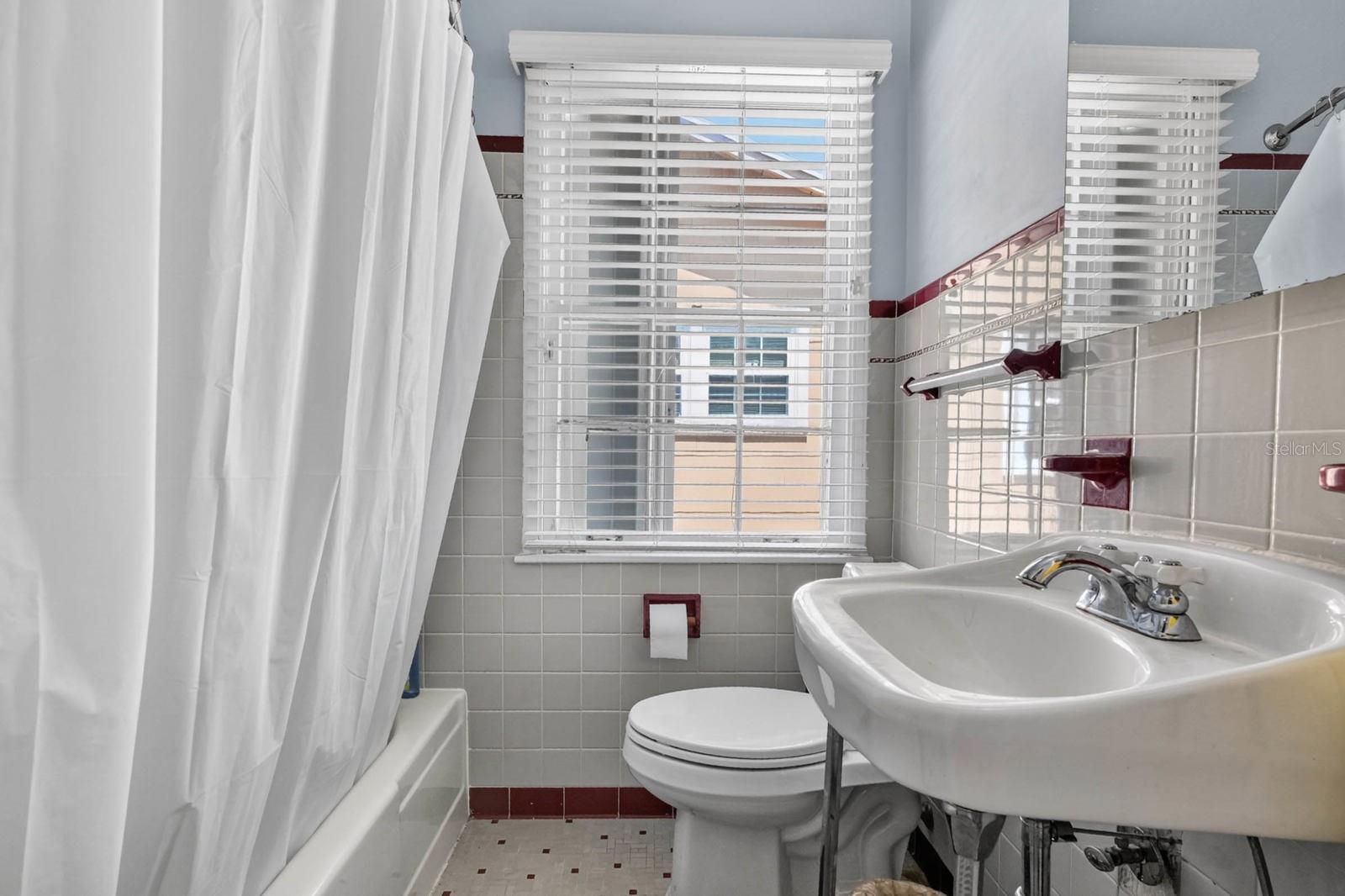SCHNEES REP ATLANTIC CITY - Residential