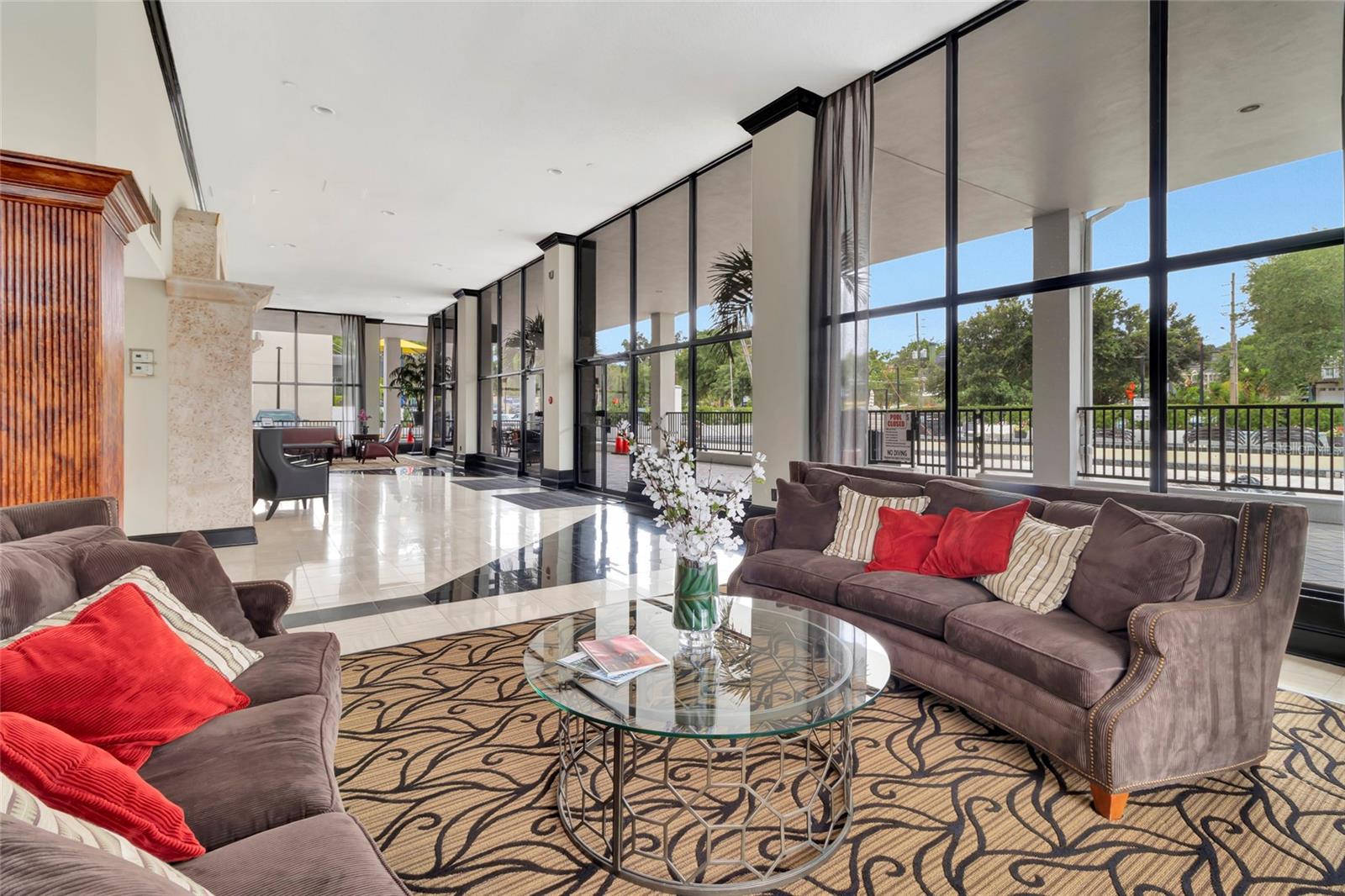 PARK LAKE TOWERS - Residential
